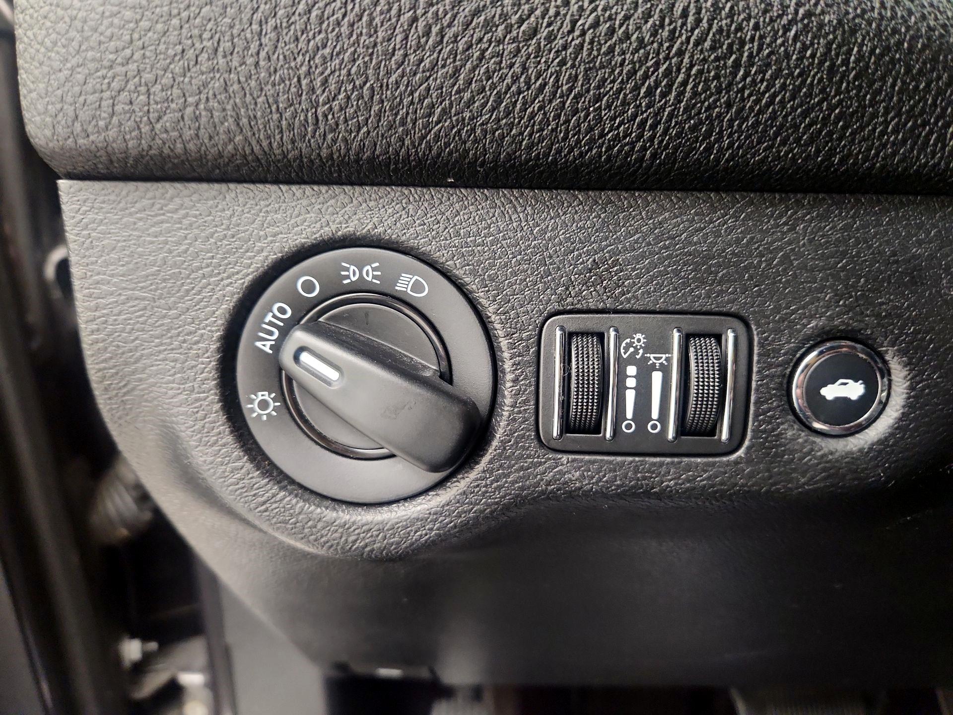 Thumbnail: 2019 Dodge Challenger - 13