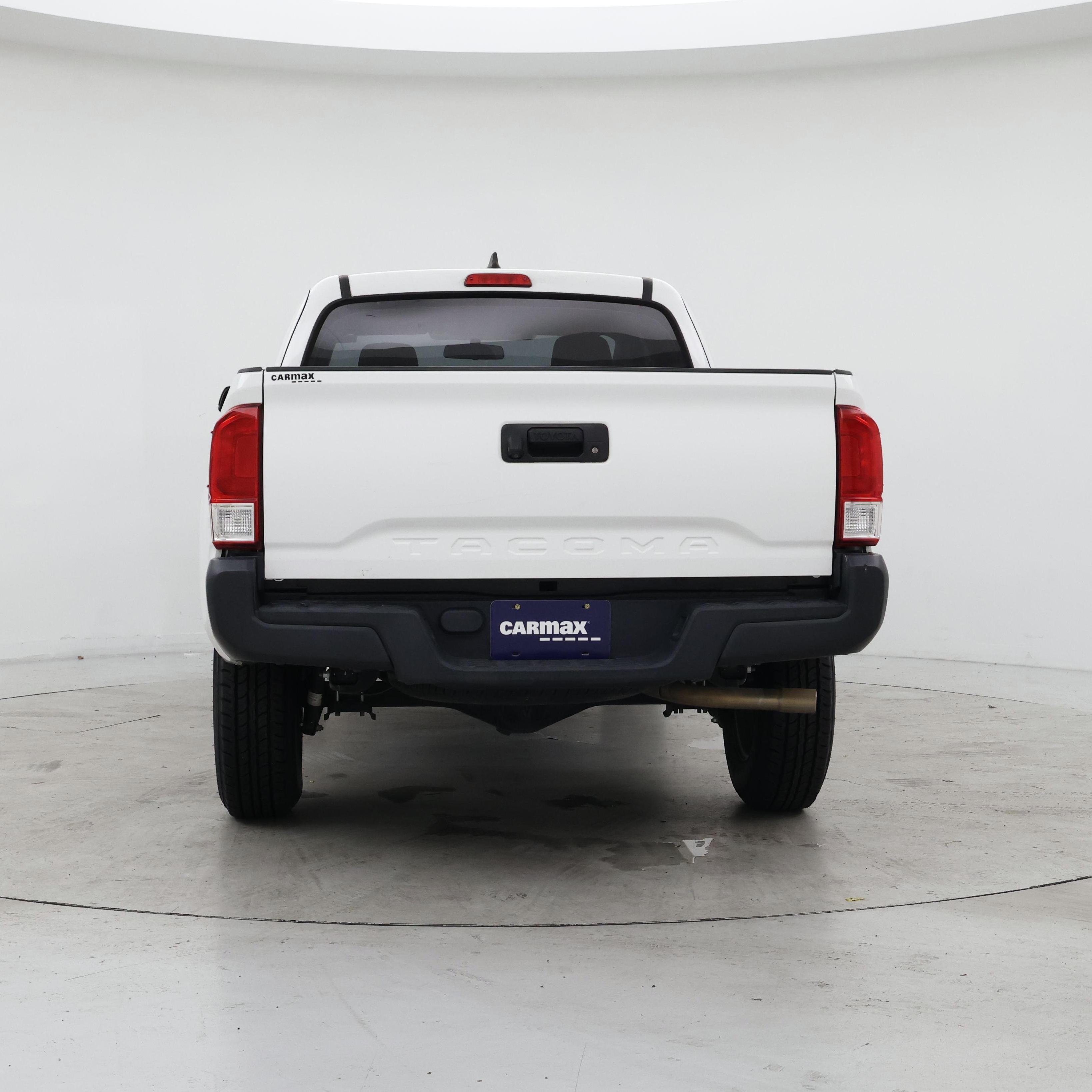Thumbnail: 2017 Toyota Tacoma - 6