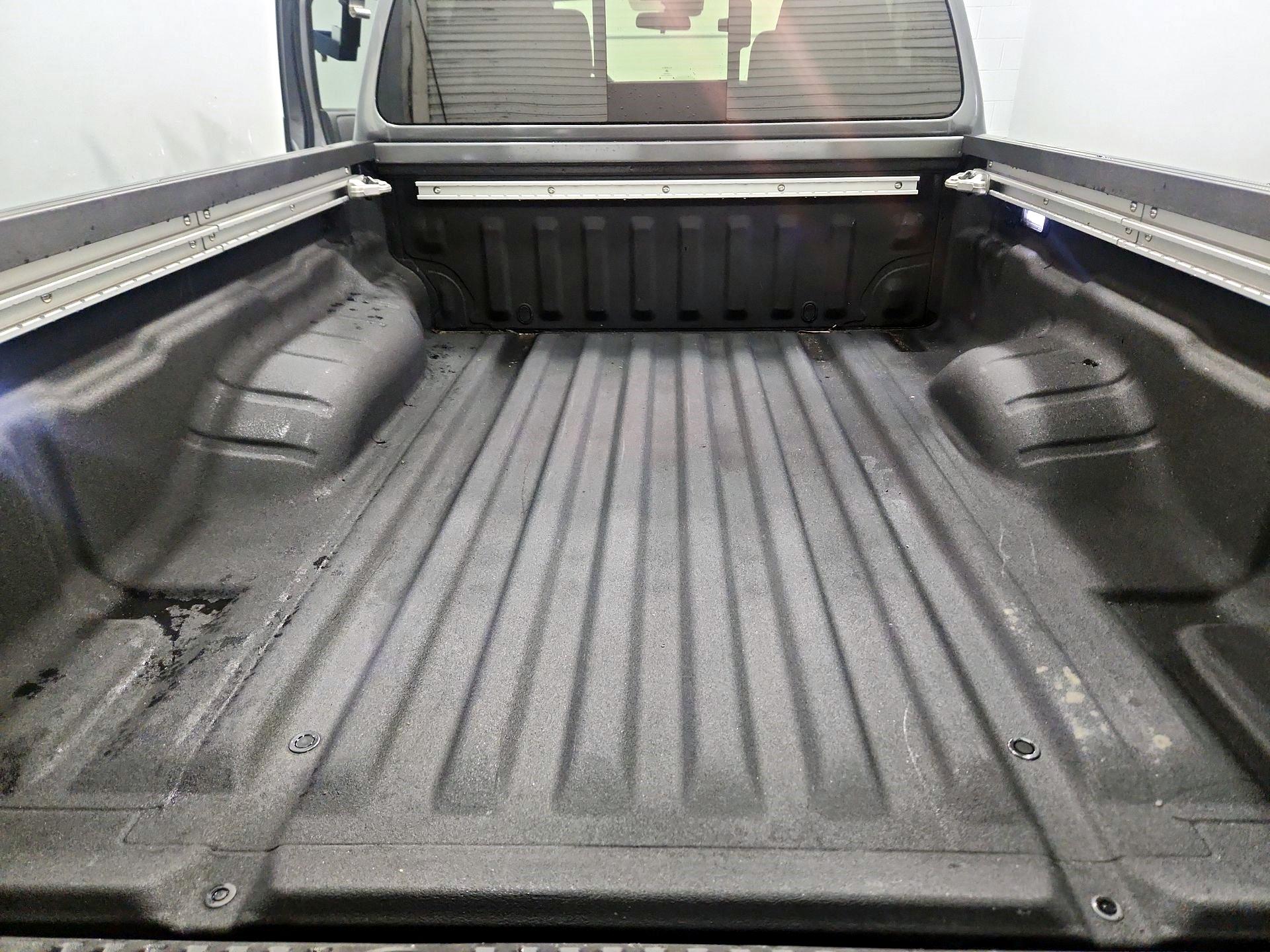 Thumbnail: 2023 Nissan Frontier - 20