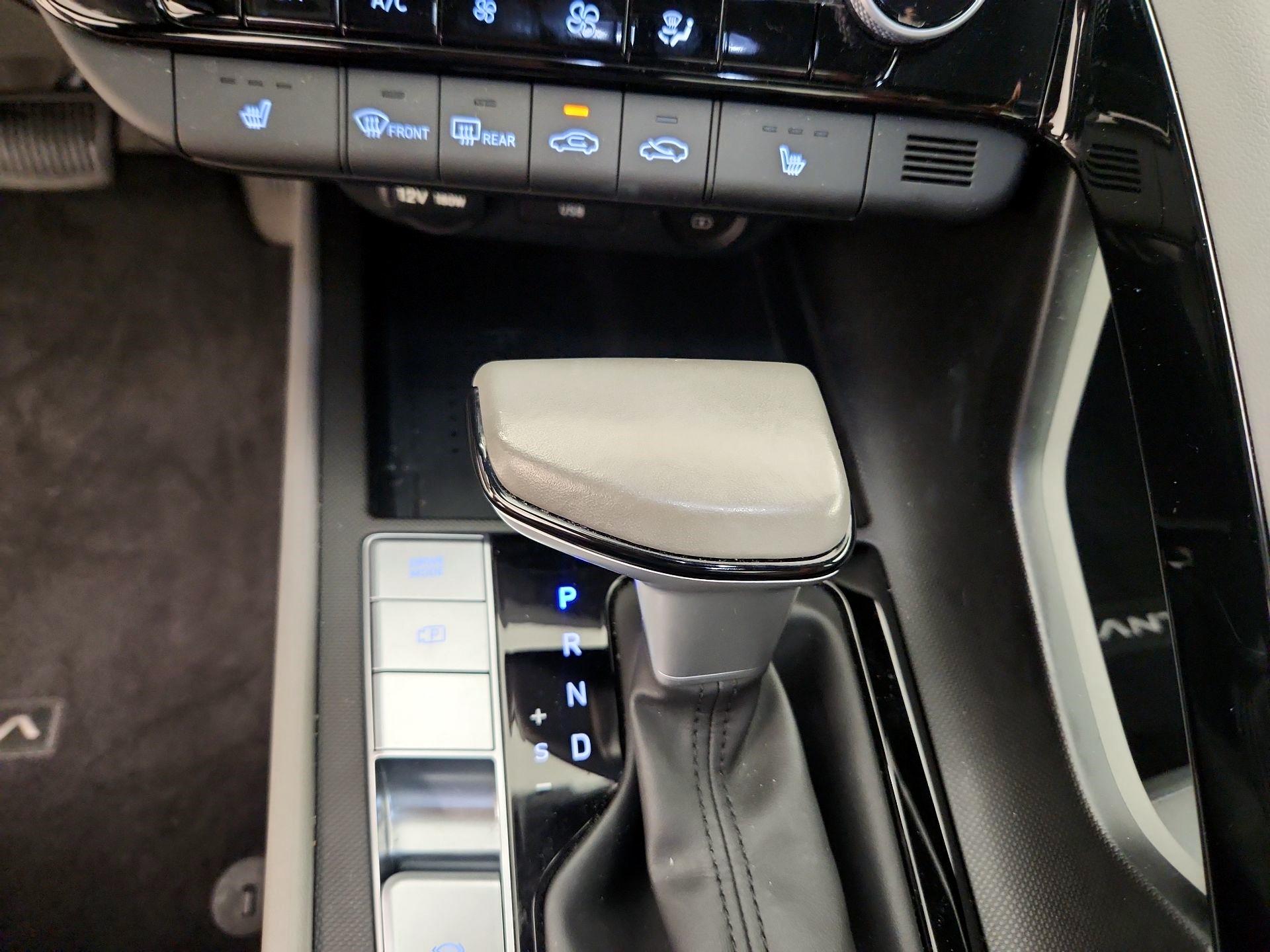 Thumbnail: 2023 Hyundai Elantra - 17