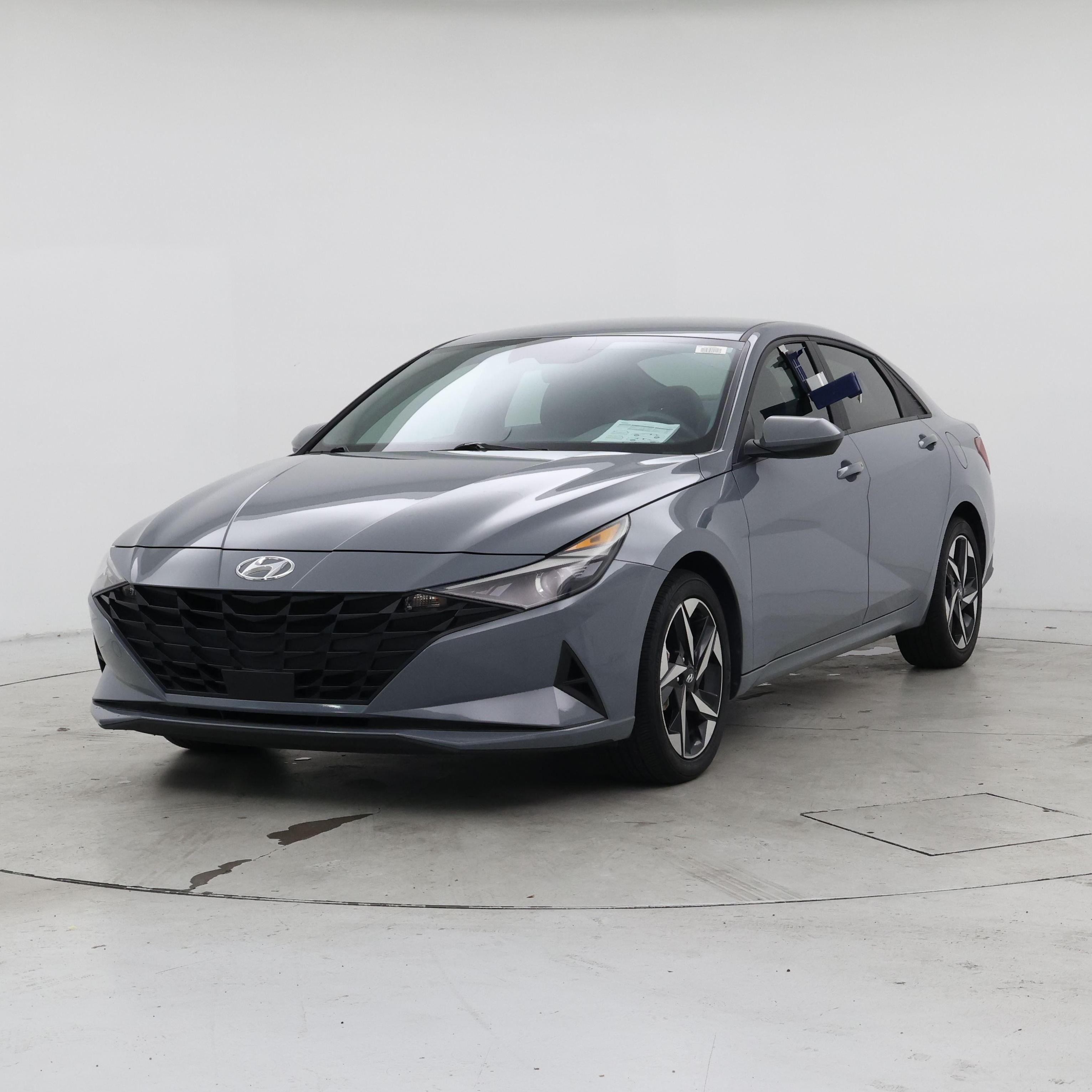 Thumbnail: 2023 Hyundai Elantra - 4
