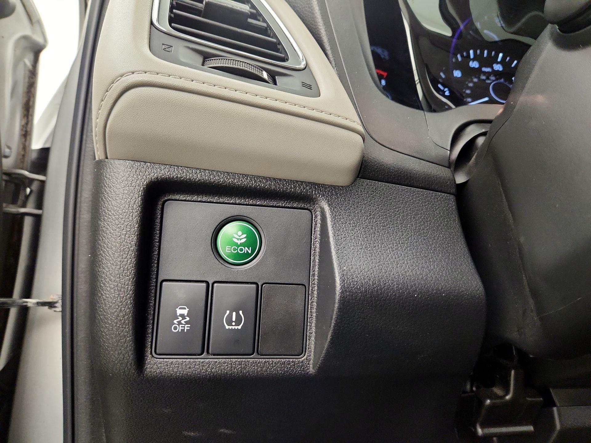 Thumbnail: 2016 Honda HR-V - 13