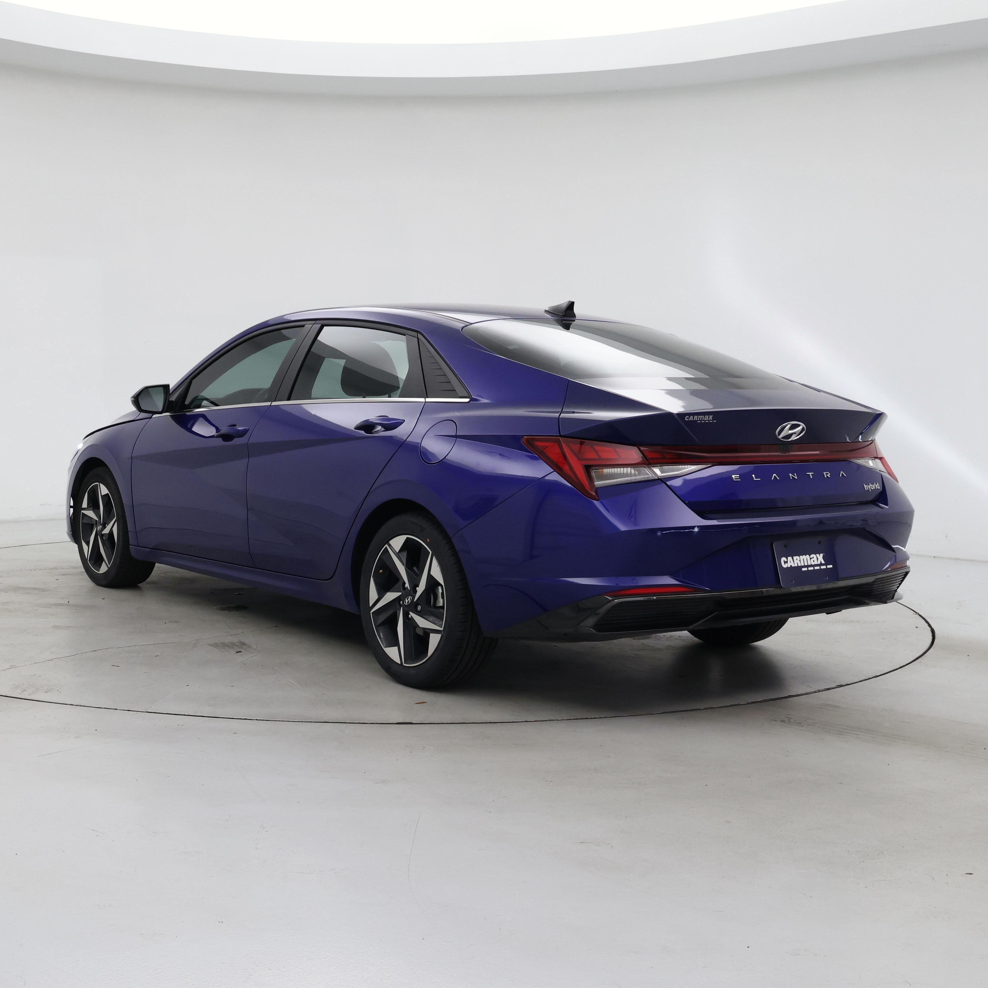 Thumbnail: 2023 Hyundai Elantra - 2