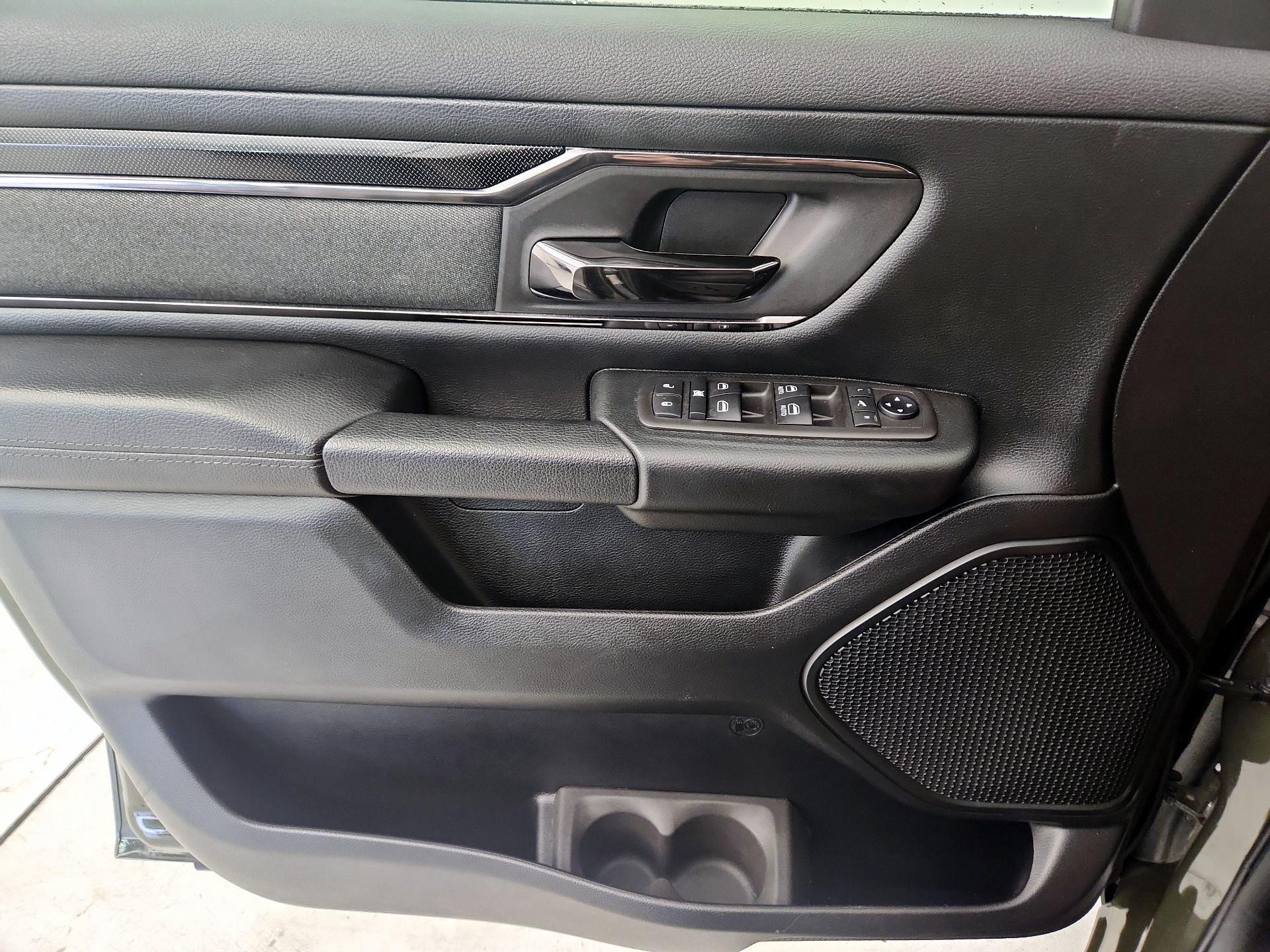 Thumbnail: 2021 RAM 1500 - 10