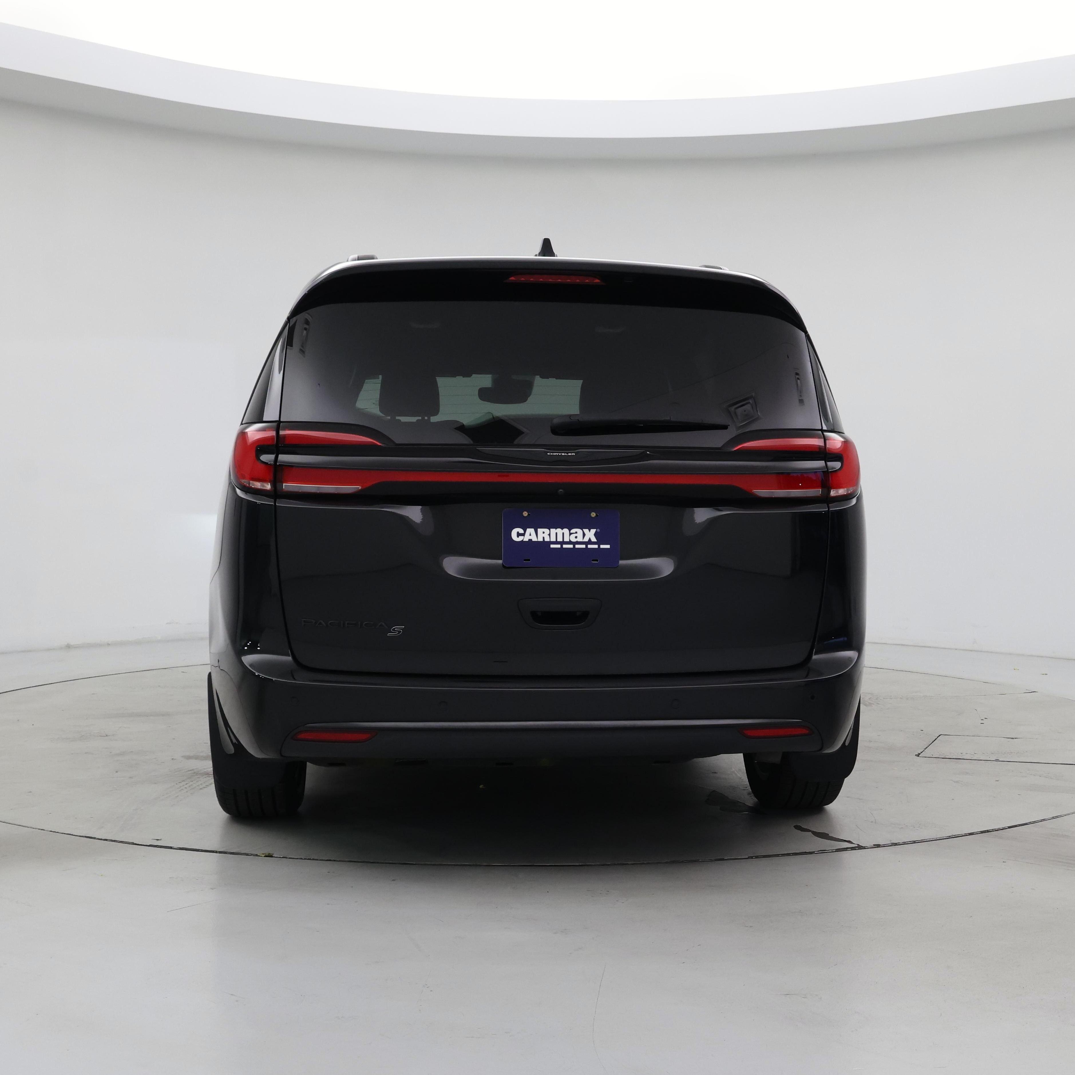 Thumbnail: 2023 Chrysler Pacifica - 6