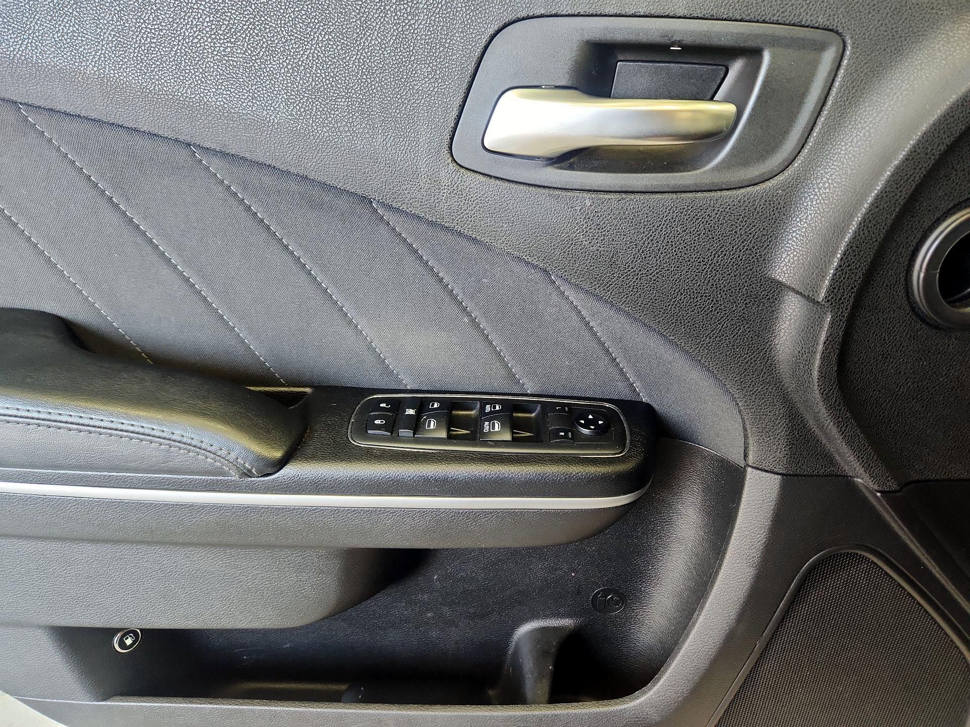 Thumbnail: 2019 Dodge Charger - 12