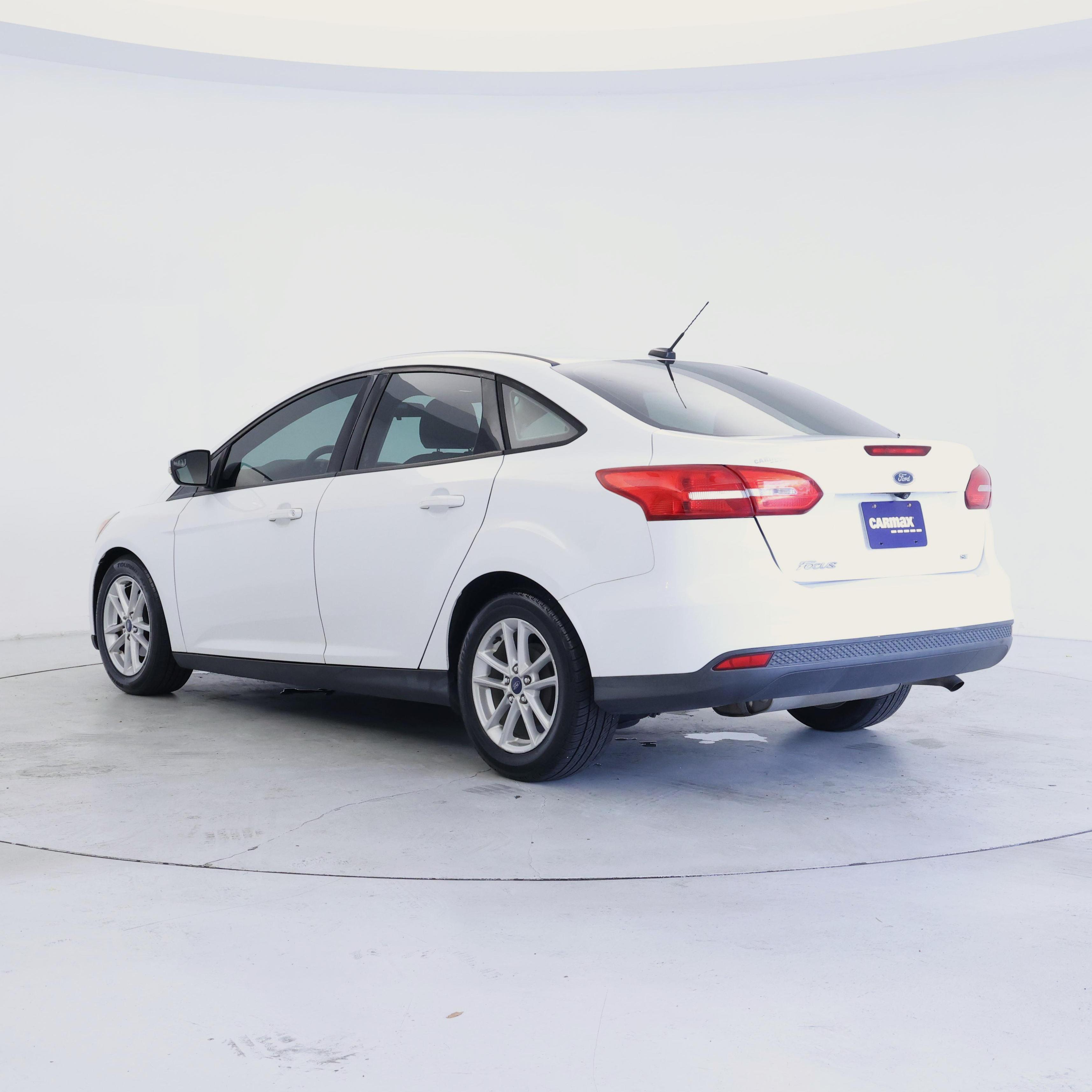 Thumbnail: 2017 Ford Focus - 2