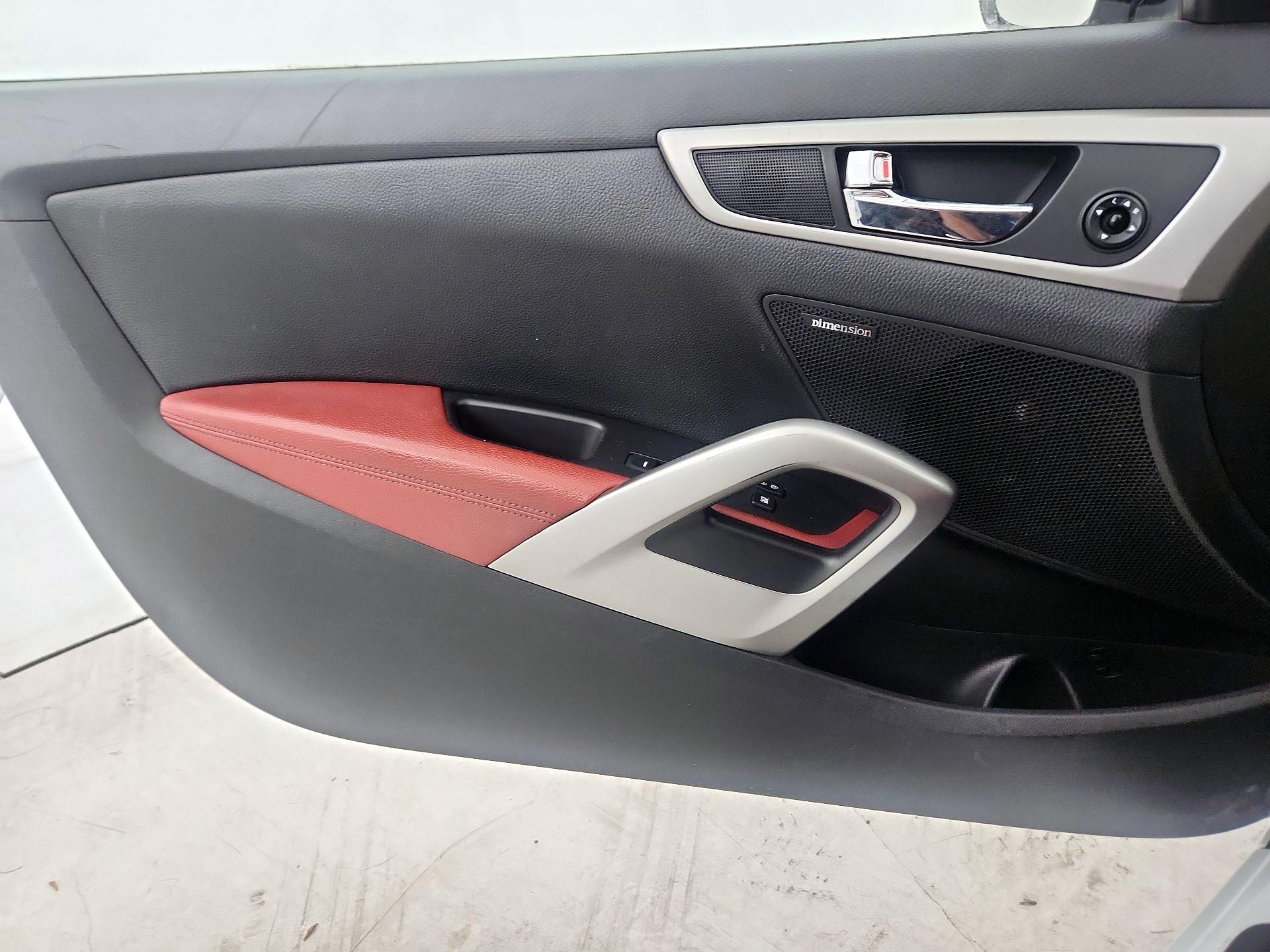 Thumbnail: 2014 Hyundai Veloster - 10