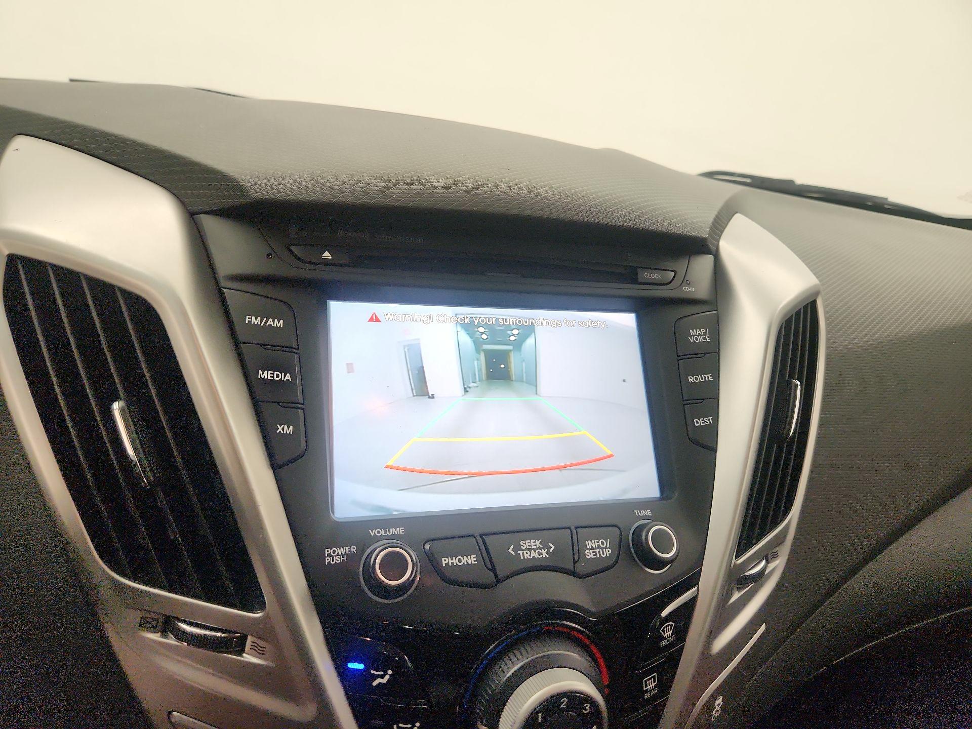 Thumbnail: 2014 Hyundai Veloster - 12