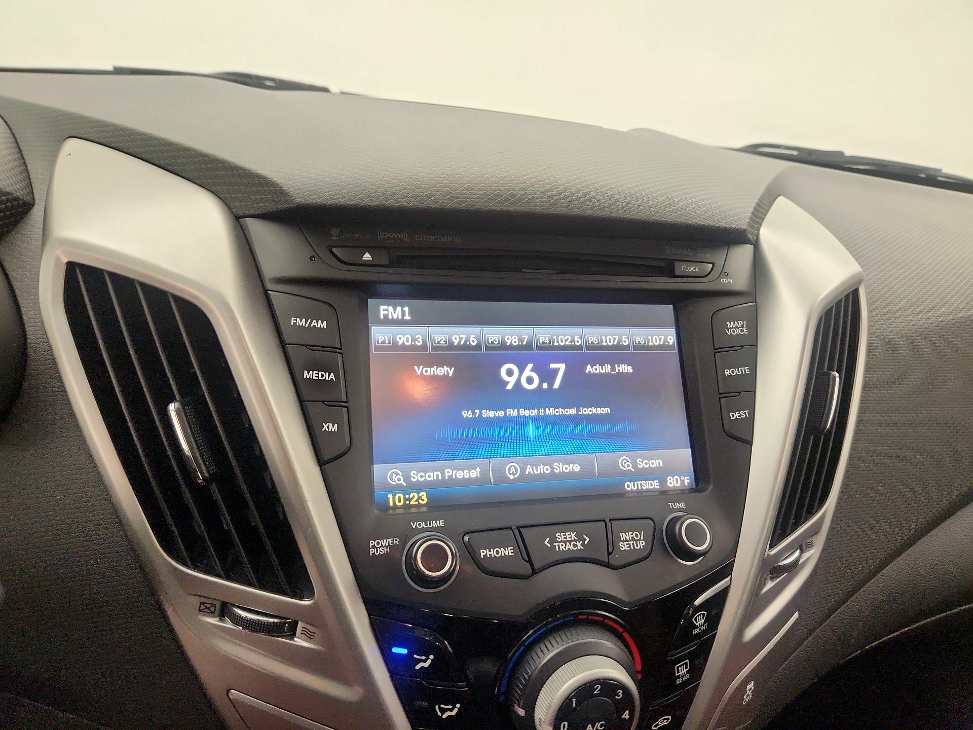 Thumbnail: 2014 Hyundai Veloster - 13
