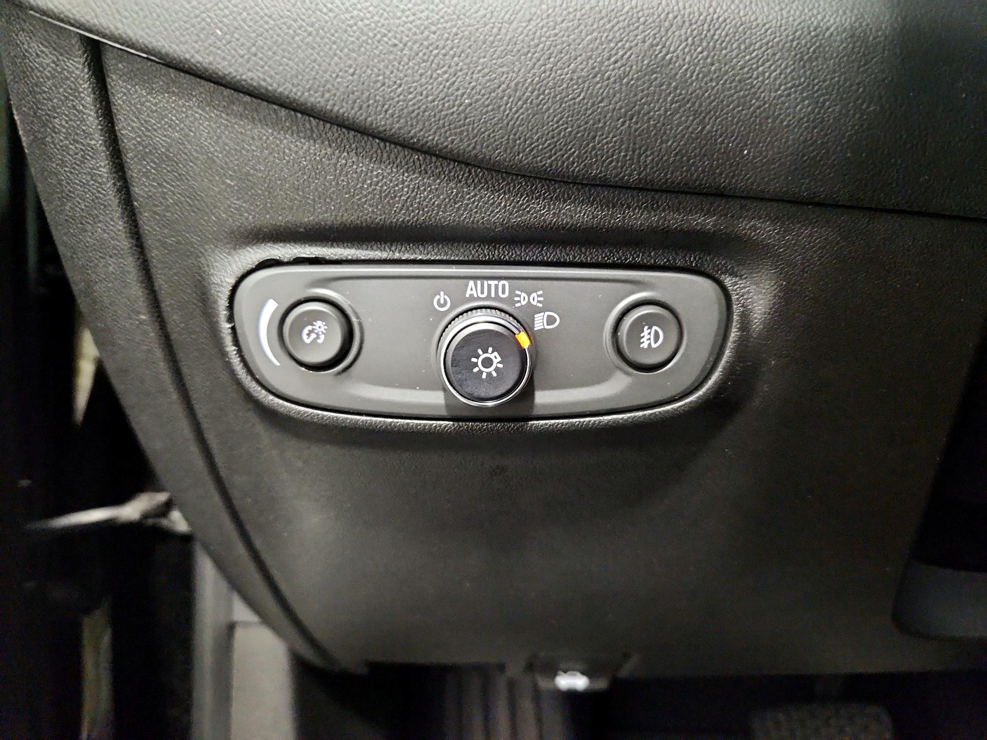 Thumbnail: 2021 Chevrolet Equinox - 13
