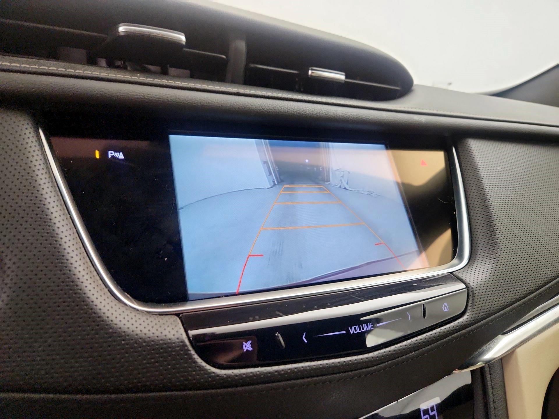 Thumbnail: 2017 Cadillac XT5 - 14
