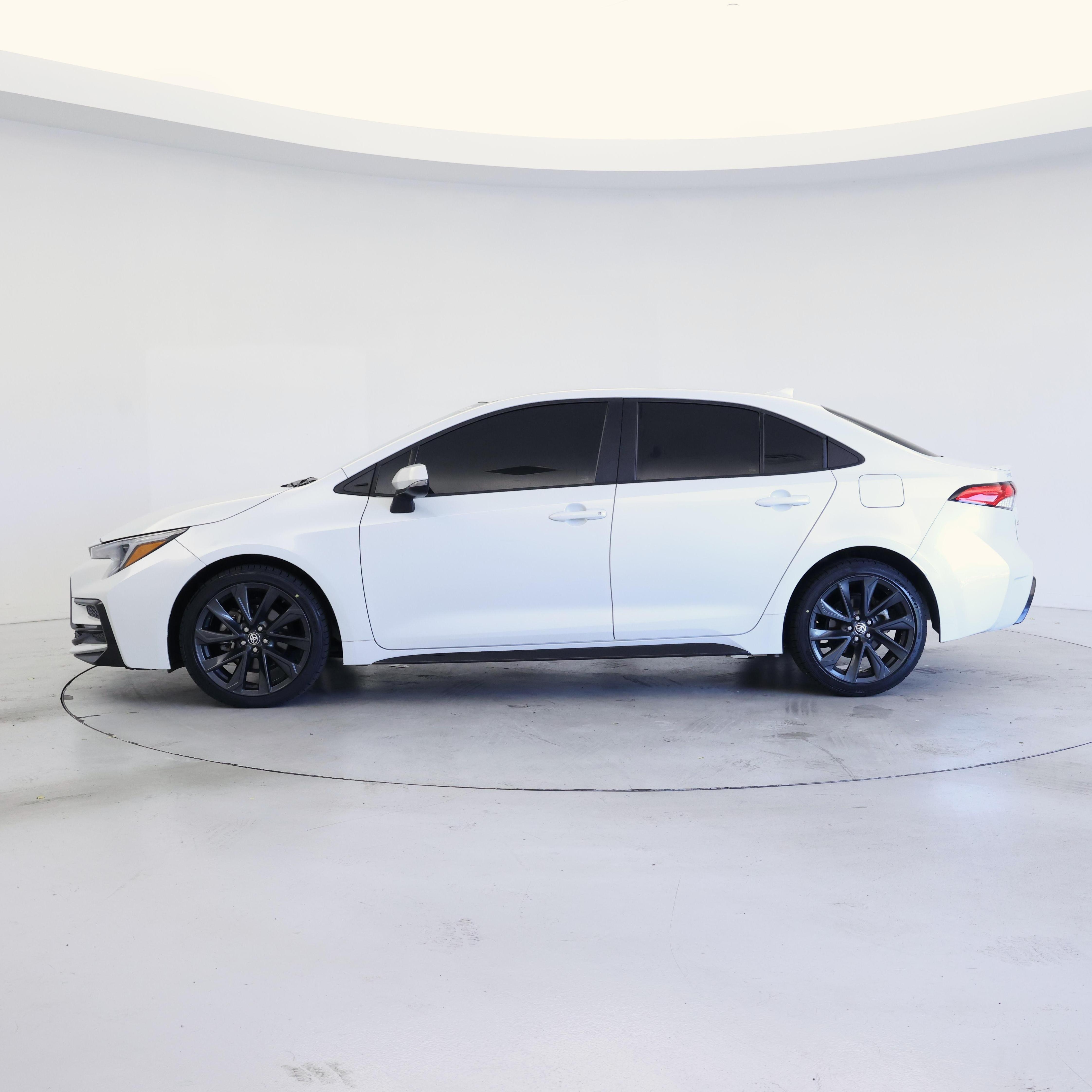 Thumbnail: 2024 Toyota Corolla - 3