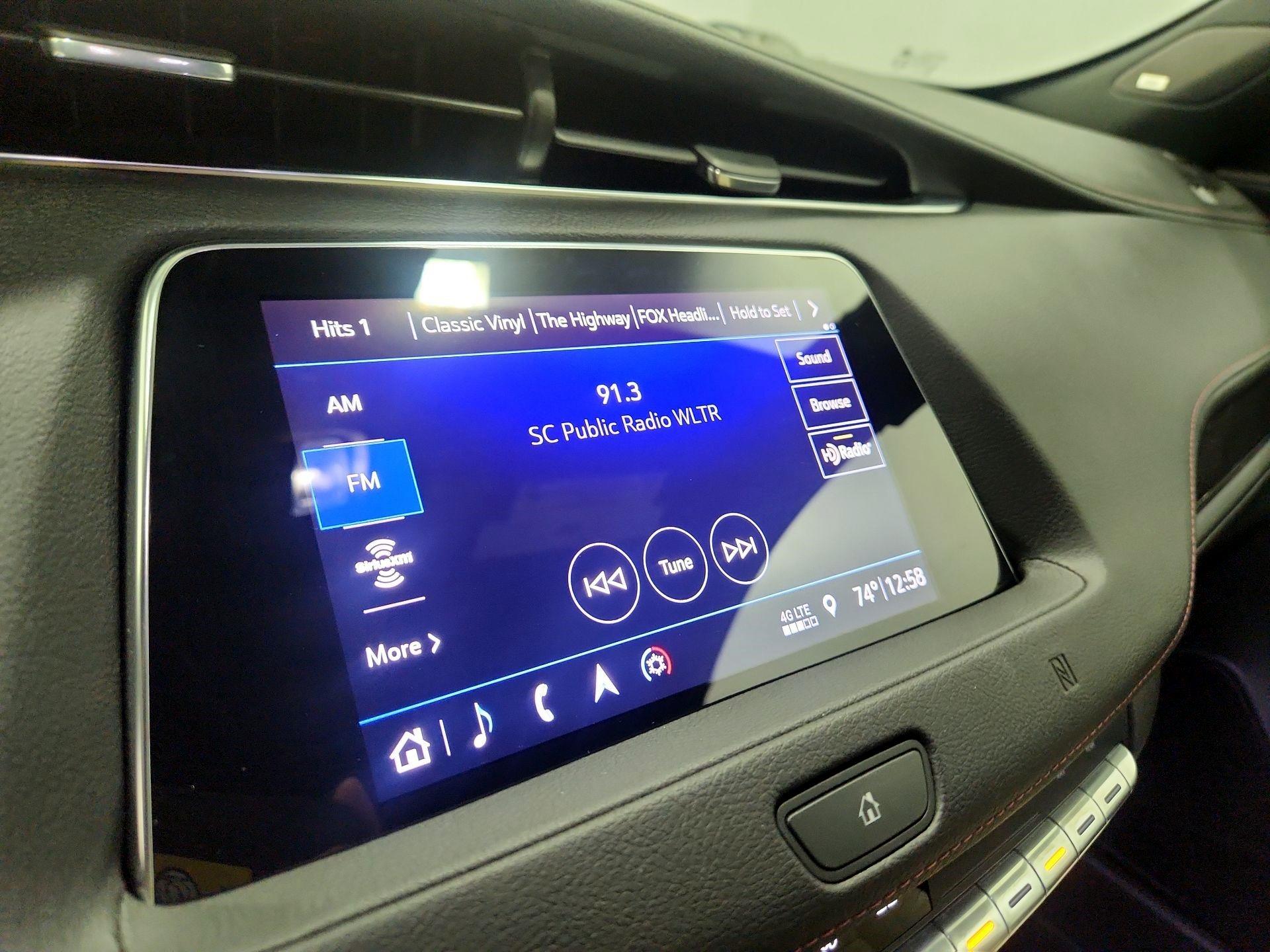 Thumbnail: 2019 Cadillac XT4 - 16