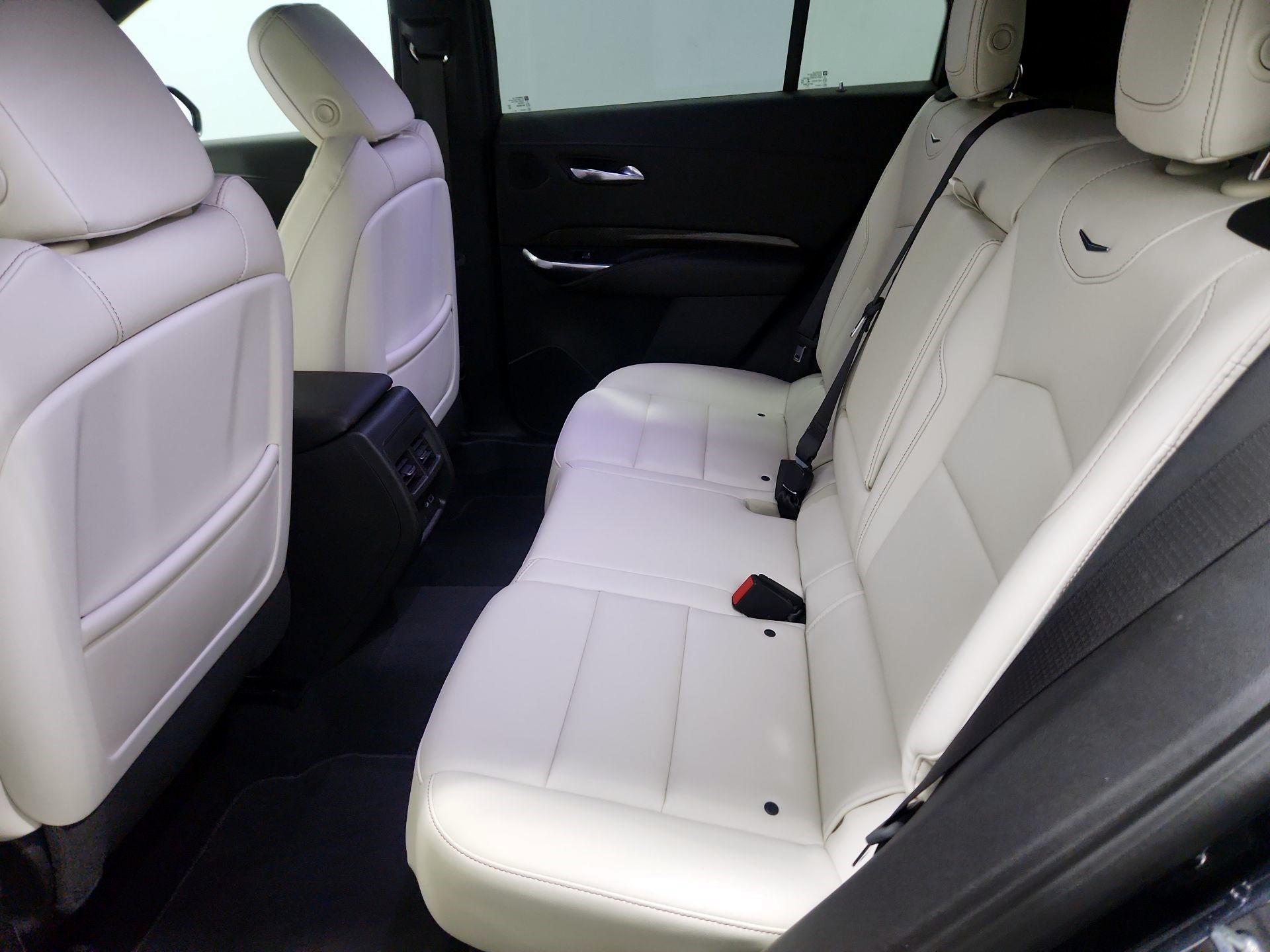 Thumbnail: 2019 Cadillac XT4 - 20