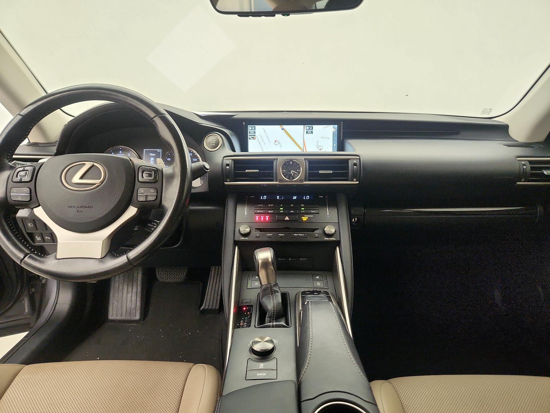 Thumbnail: 2017 Lexus IS - 9