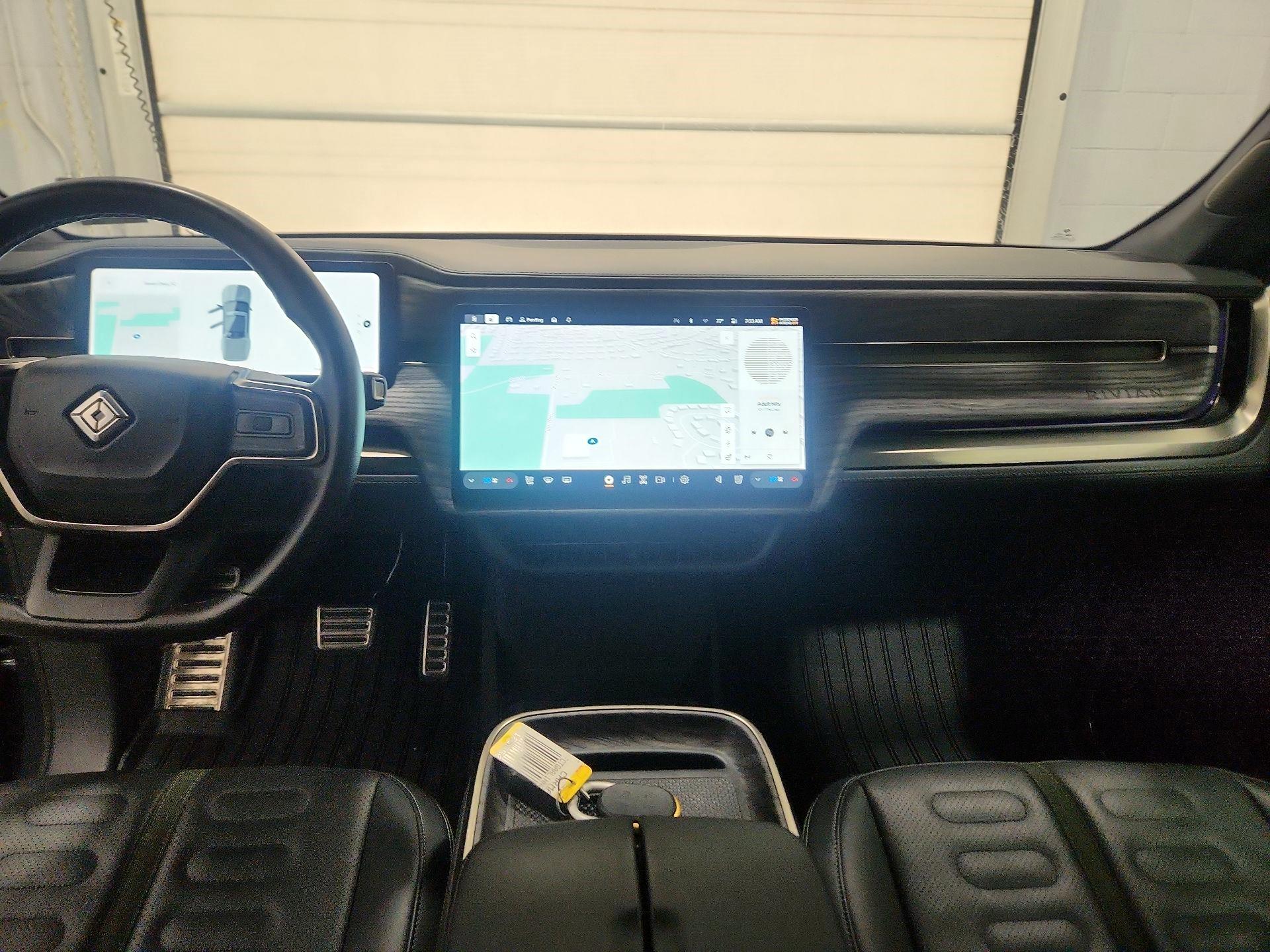 Thumbnail: 2022 Rivian R1T - 9