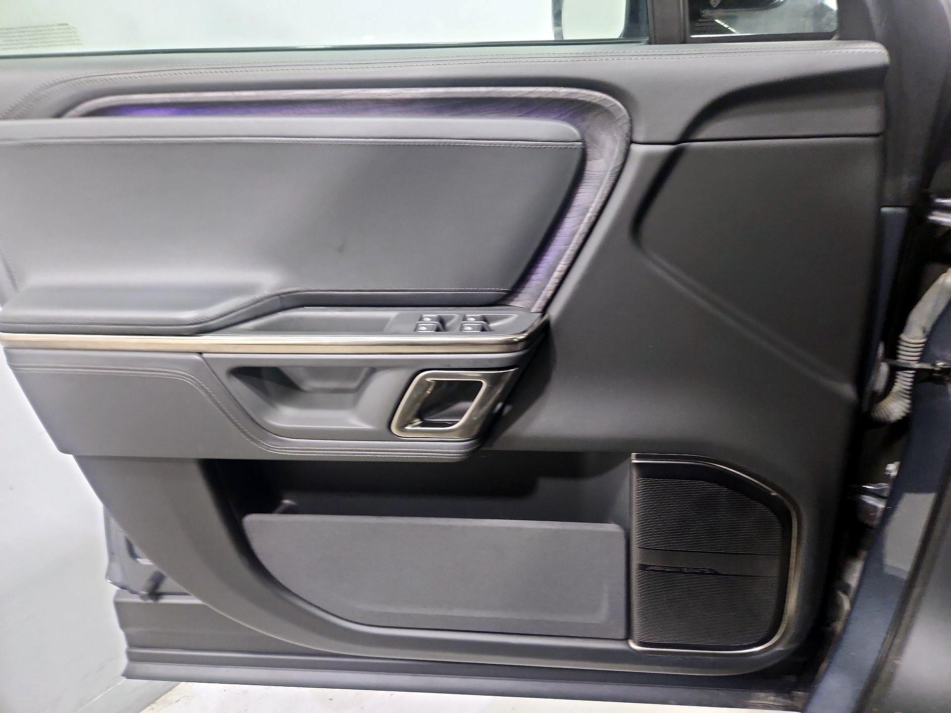 Thumbnail: 2022 Rivian R1T - 12