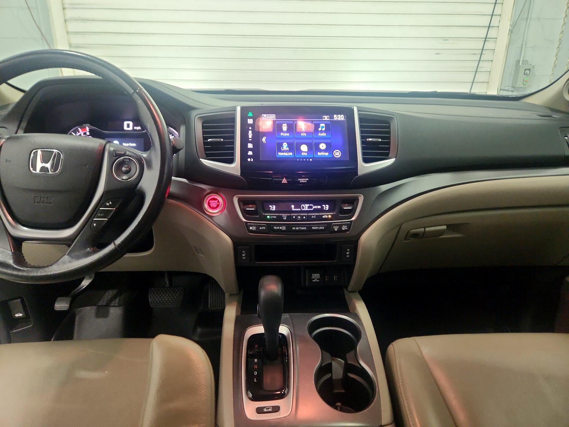 Thumbnail: 2016 Honda Pilot - 9