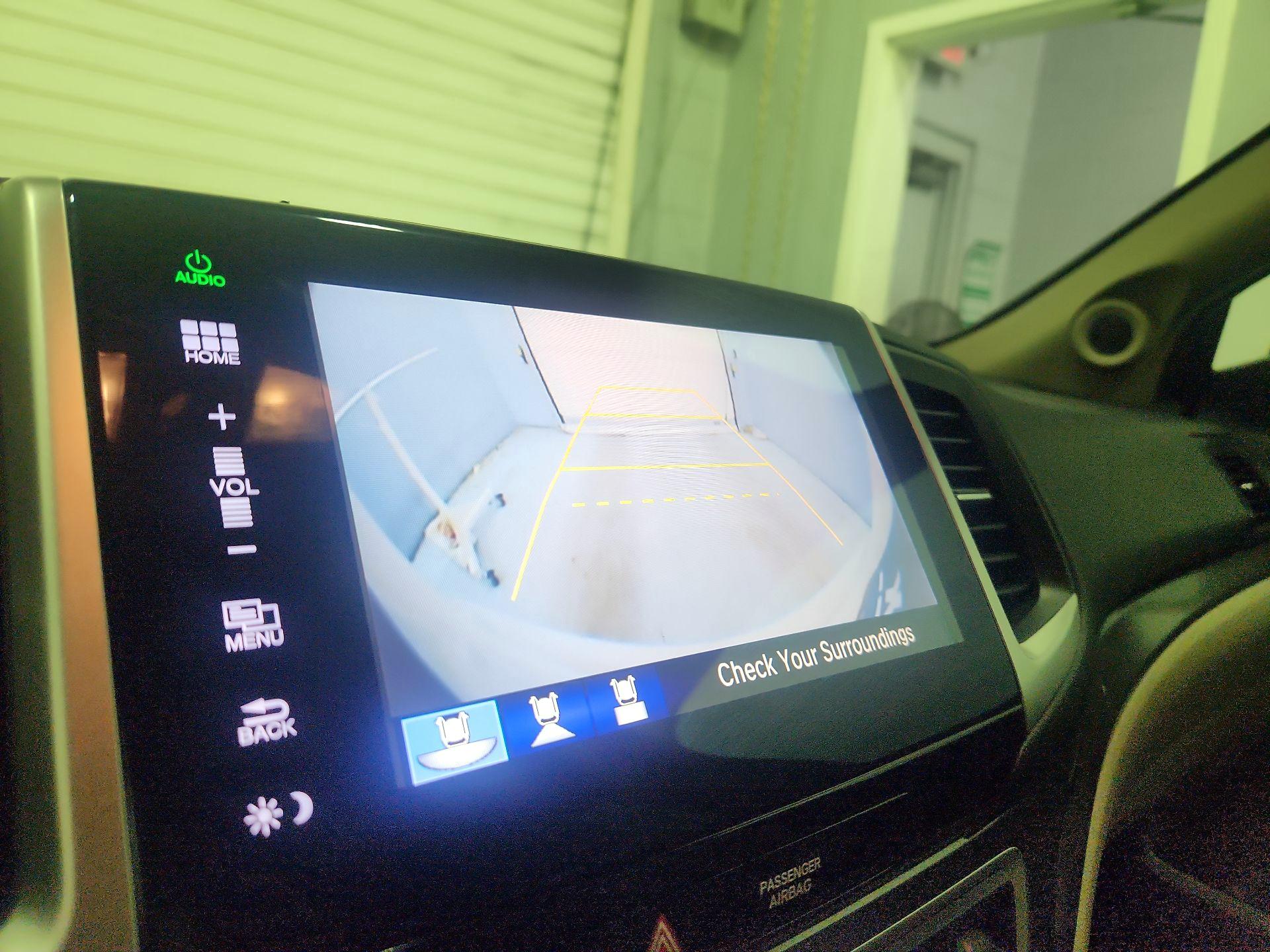 Thumbnail: 2016 Honda Pilot - 14