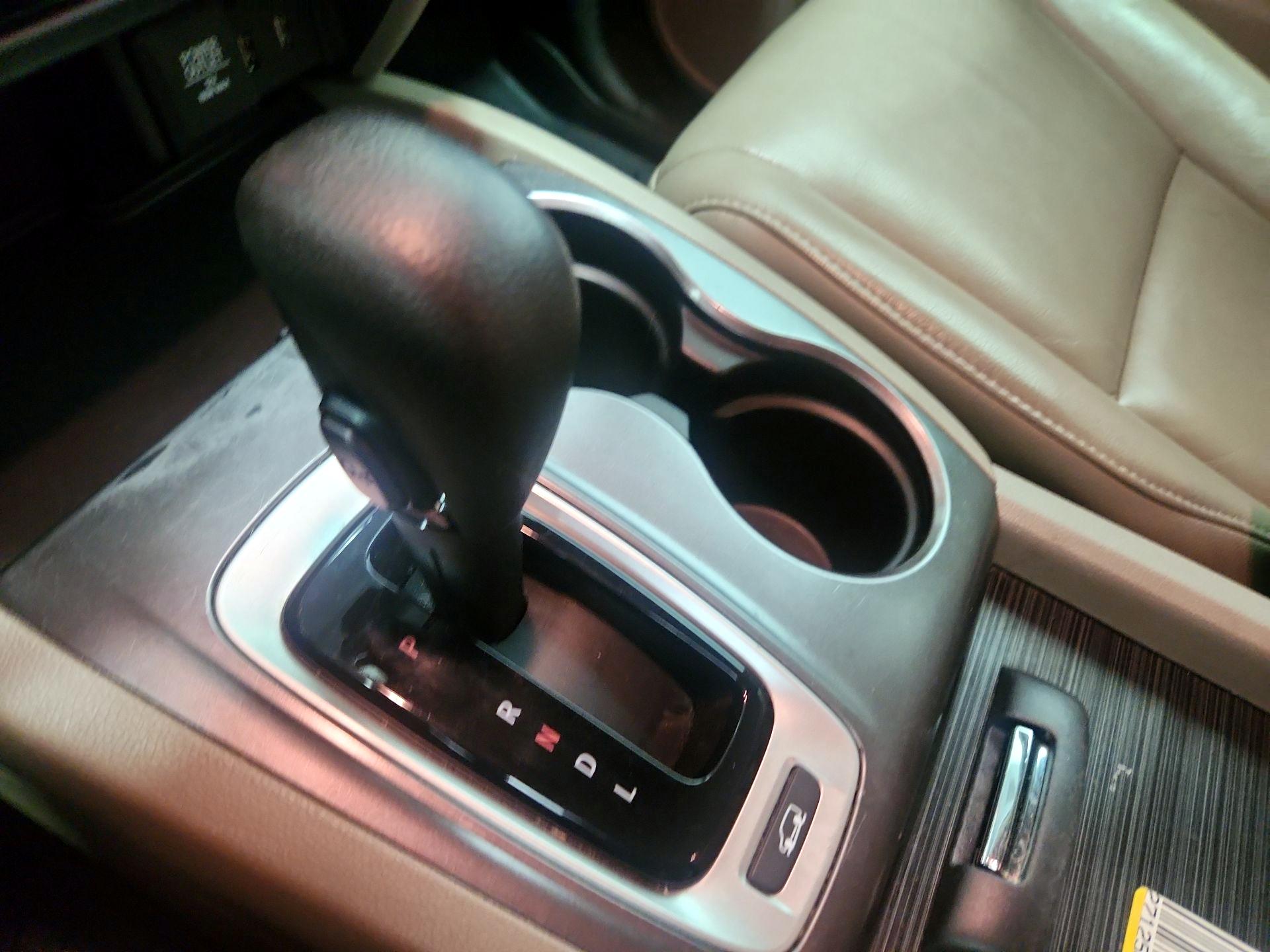 Thumbnail: 2016 Honda Pilot - 17