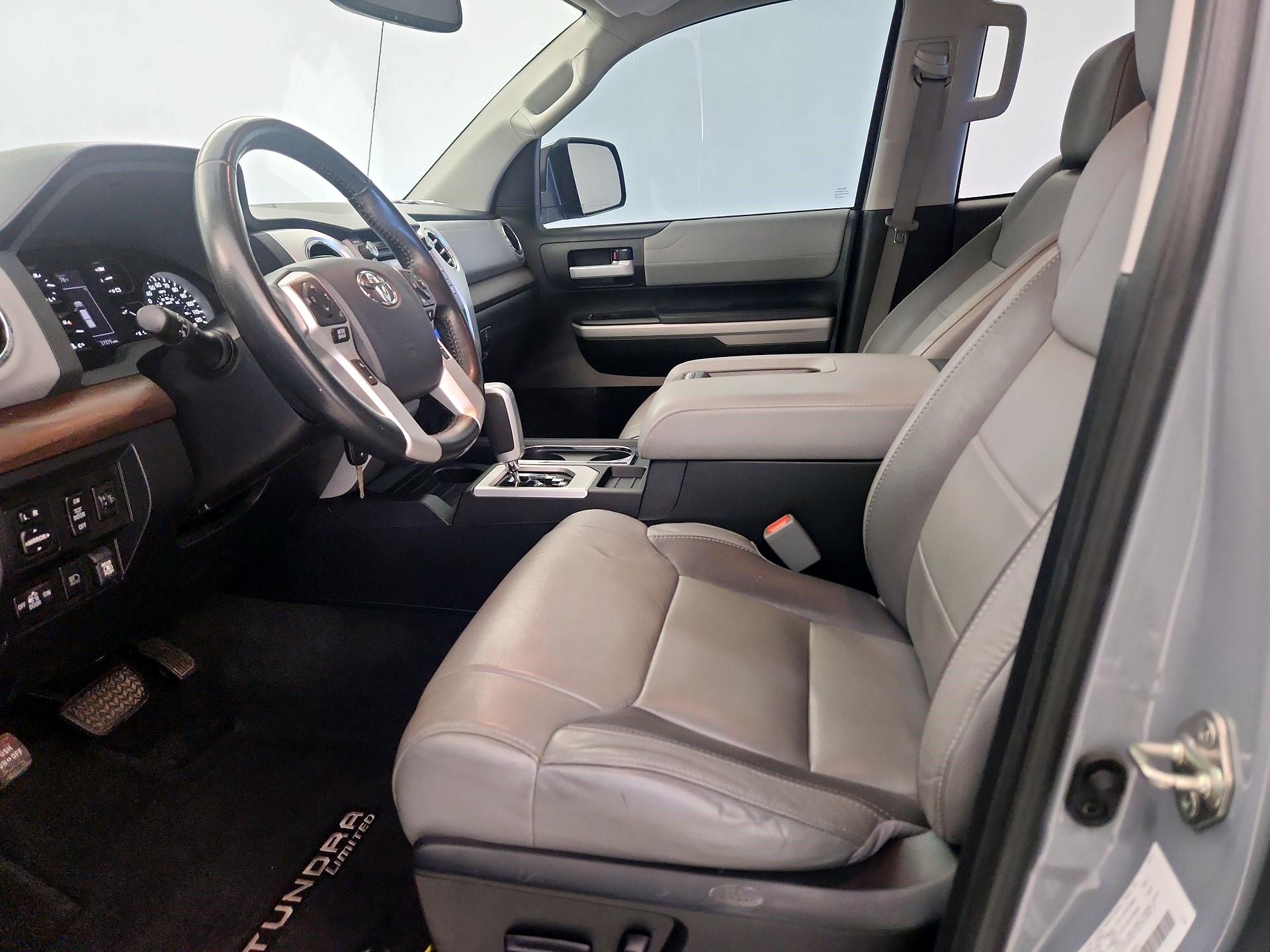 Thumbnail: 2019 Toyota Tundra - 9