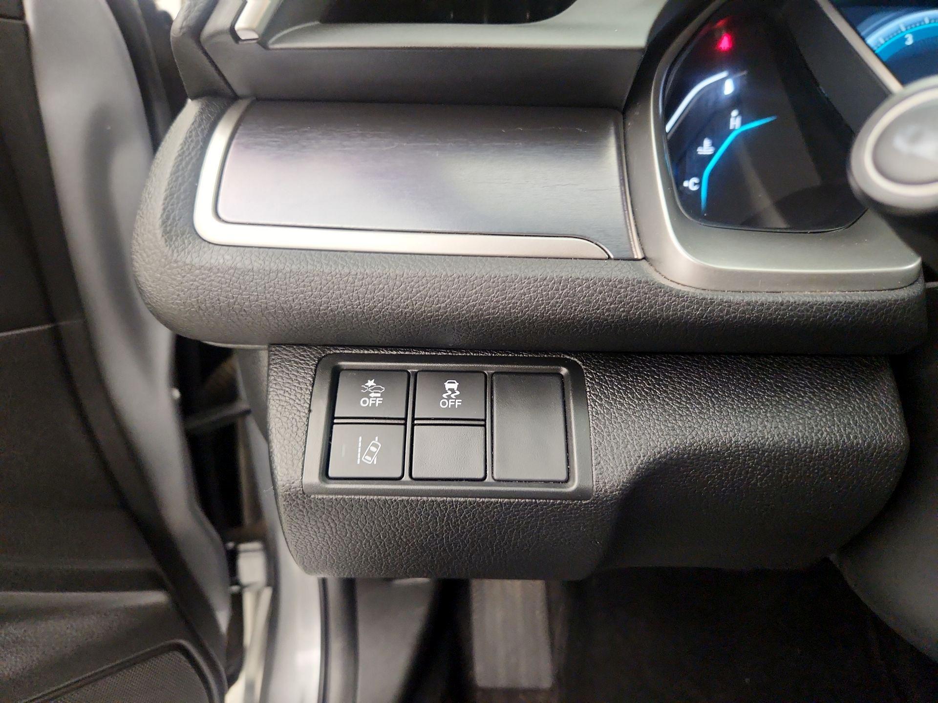 Thumbnail: 2016 Honda Civic - 13
