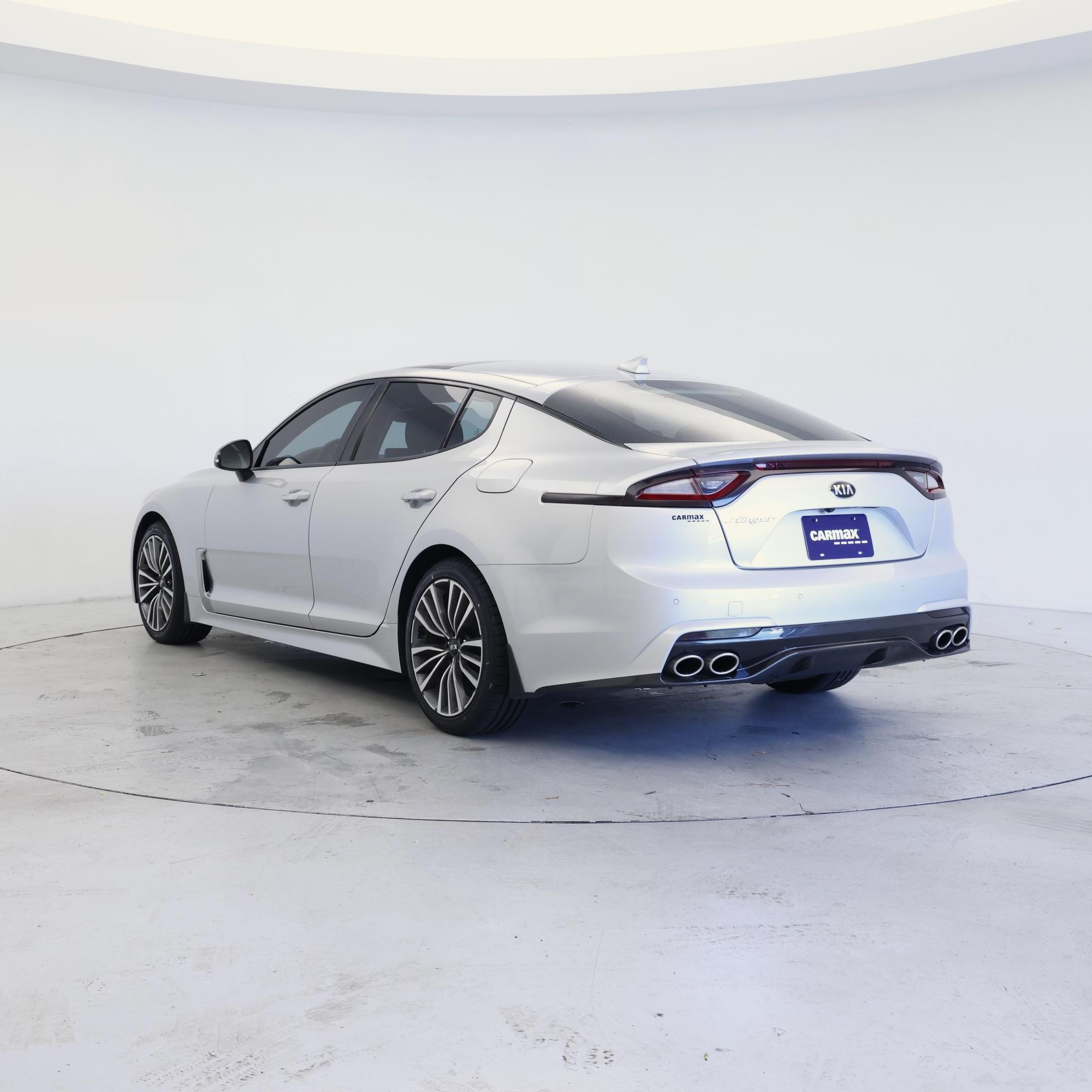 Thumbnail: 2018 Kia Stinger - 2