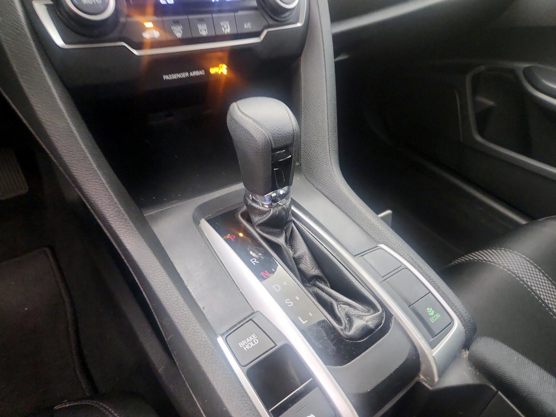 Thumbnail: 2019 Honda Civic - 17