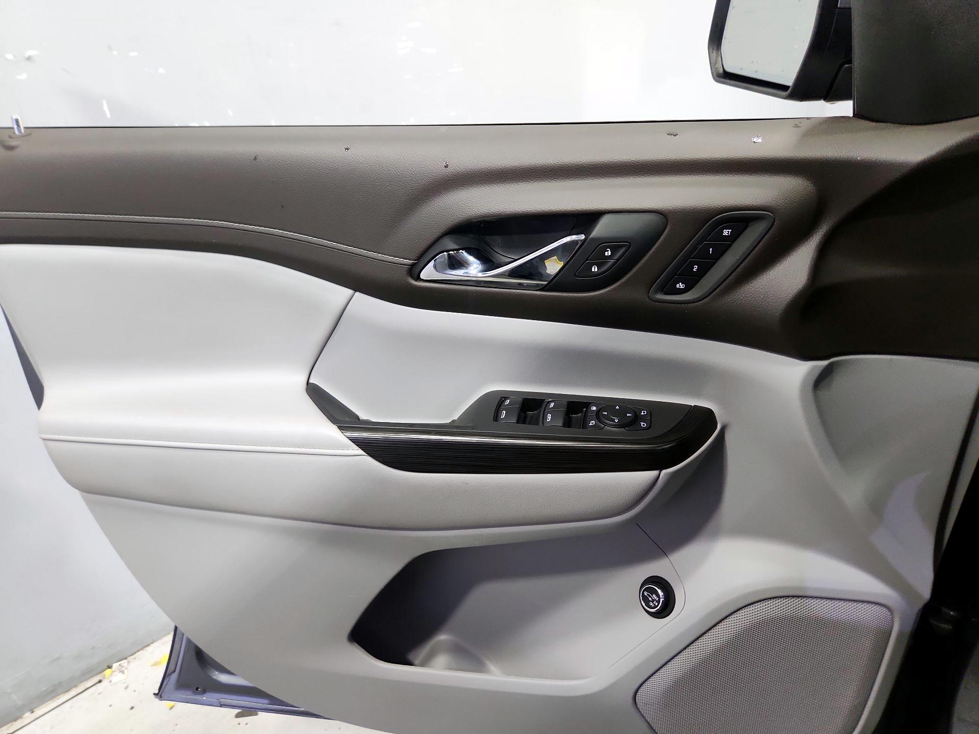 Thumbnail: 2021 GMC Acadia - 12