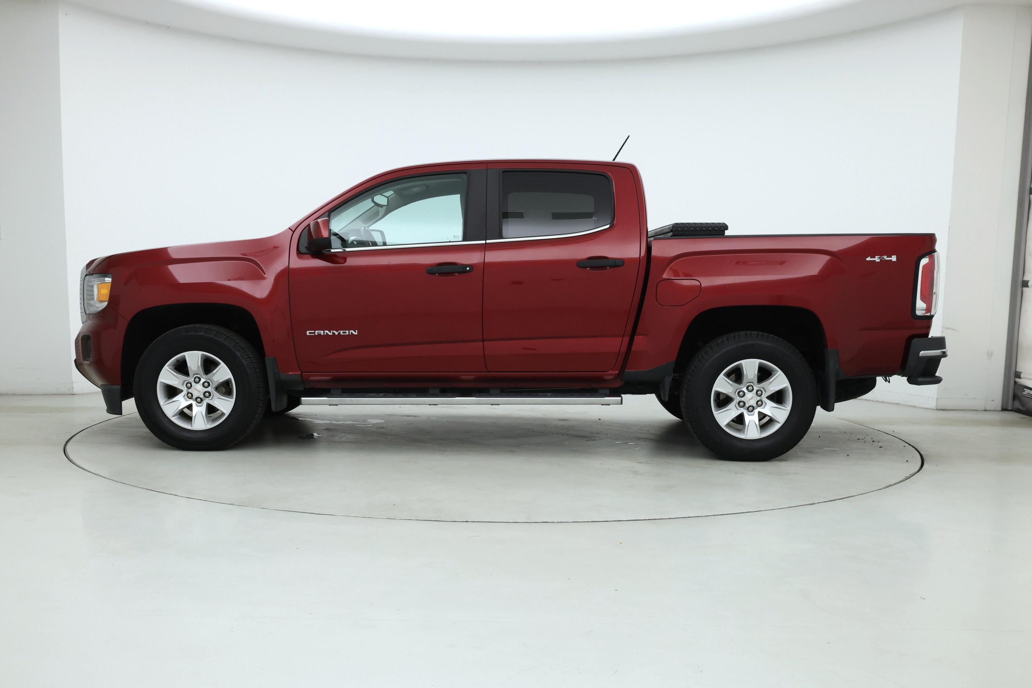 Thumbnail: 2017 GMC Canyon - 3