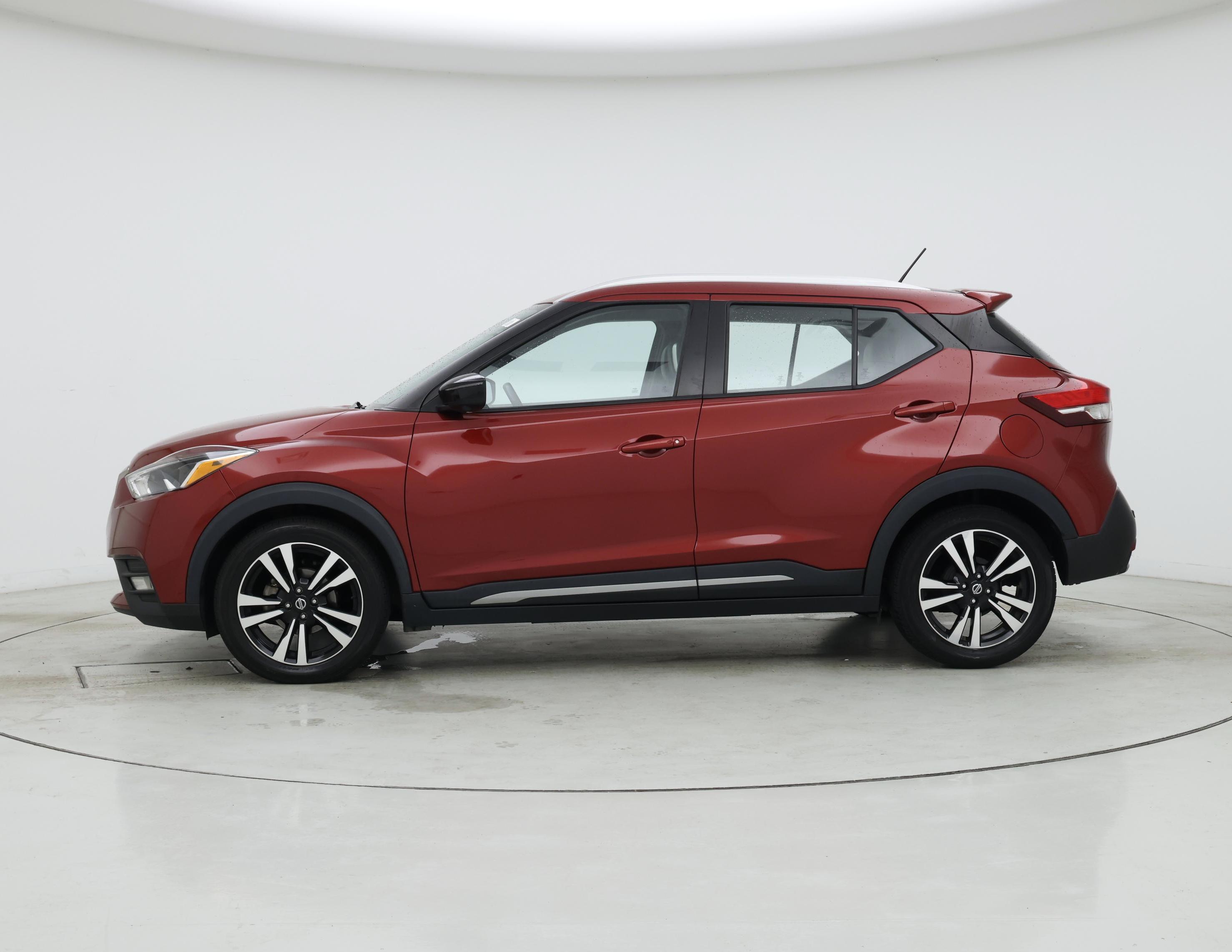 Thumbnail: 2020 Nissan Kicks - 3