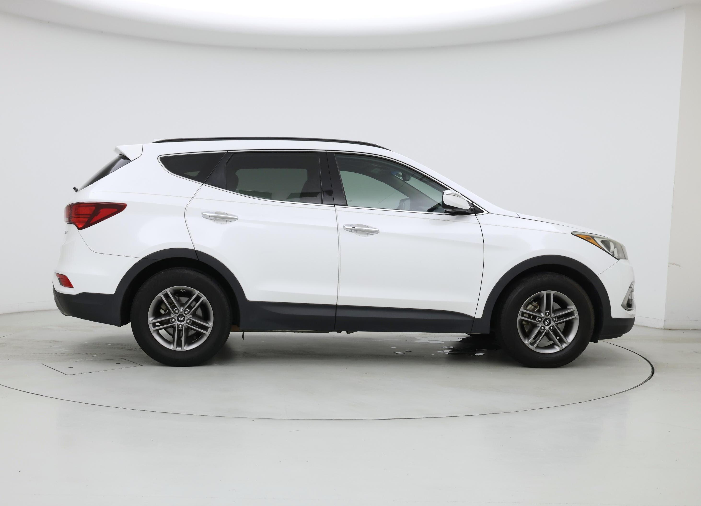 Thumbnail: 2017 Hyundai Santa Fe - 7