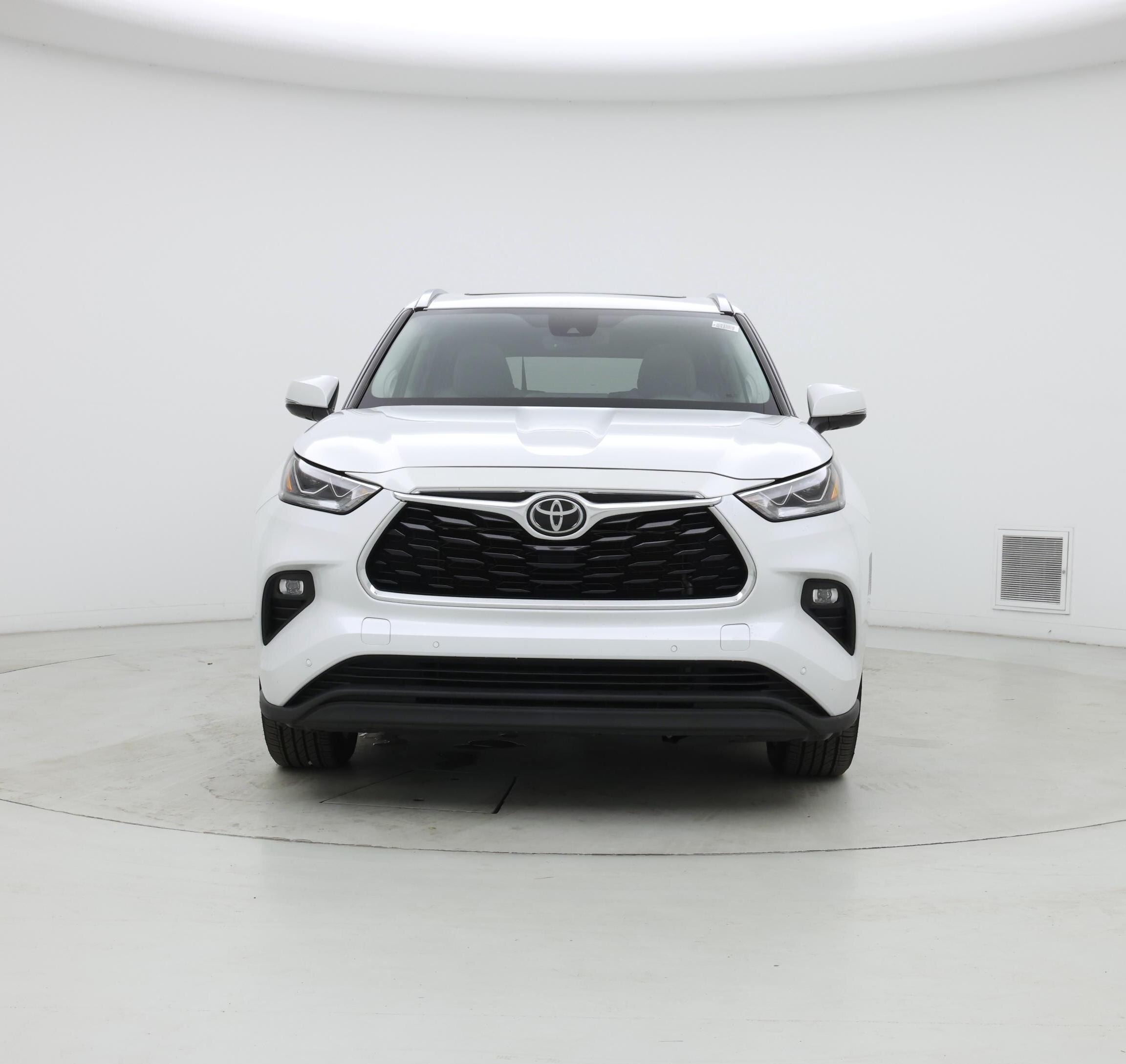 Thumbnail: 2022 Toyota Highlander - 5