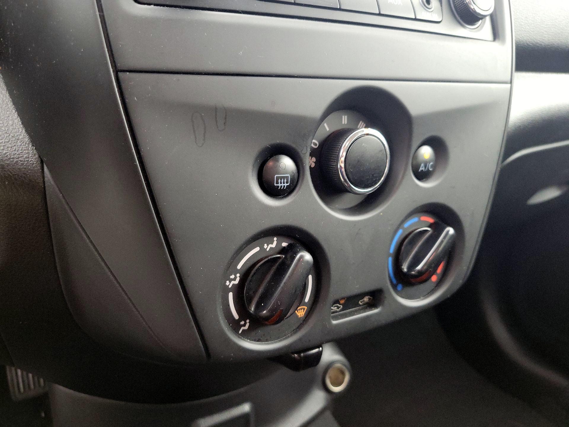 Thumbnail: 2018 Nissan Versa - 15