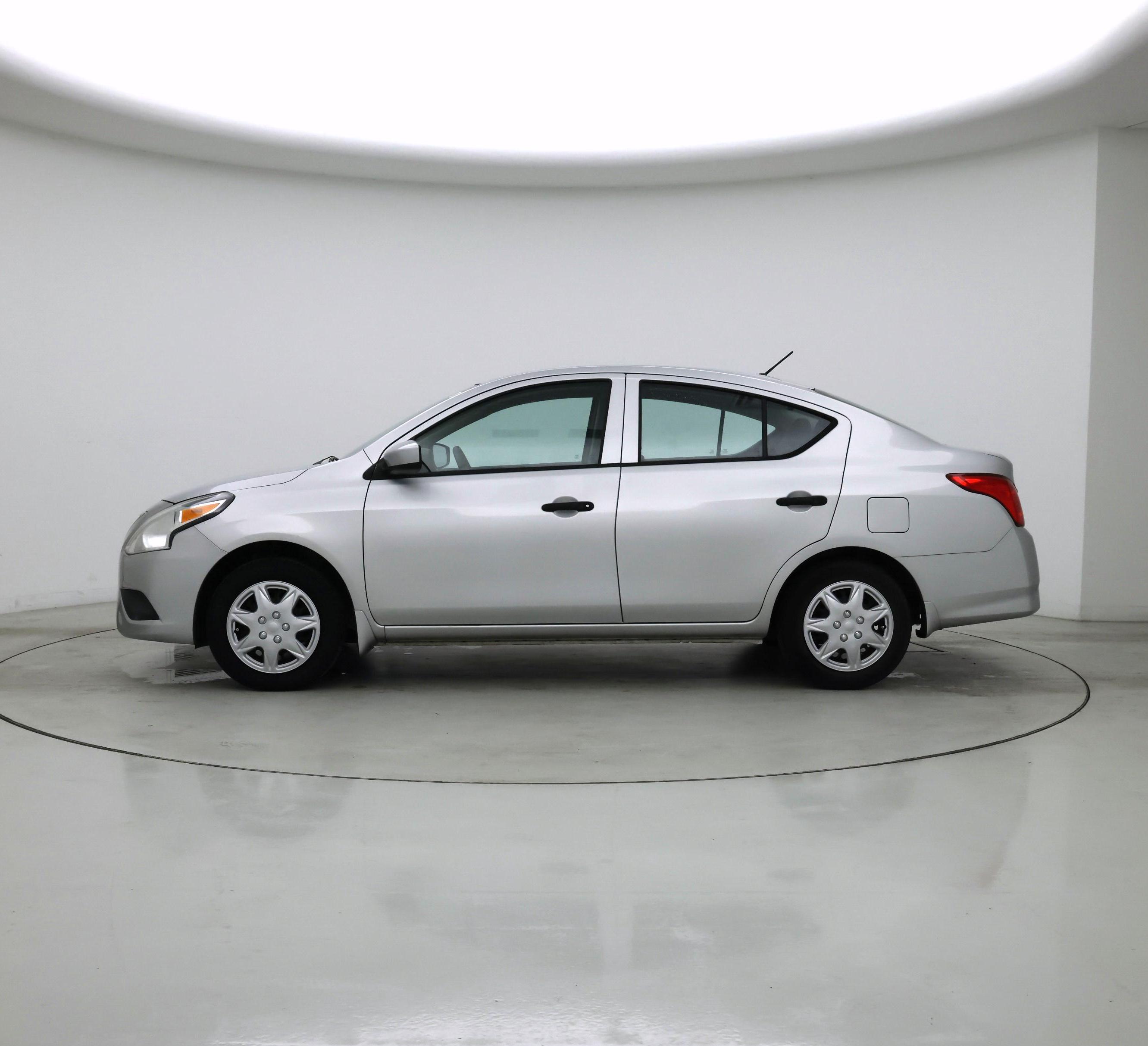 Thumbnail: 2018 Nissan Versa - 3