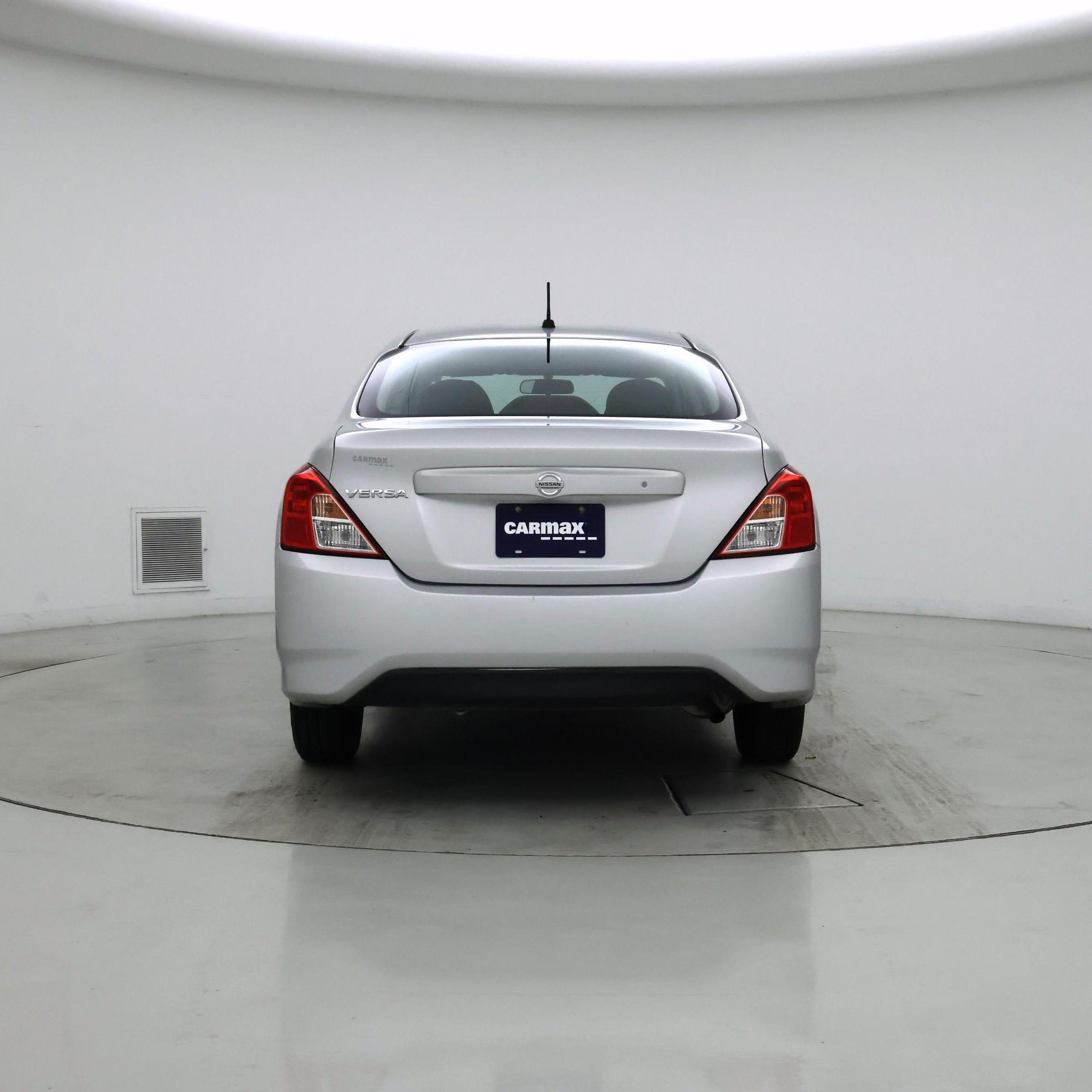 Thumbnail: 2018 Nissan Versa - 6