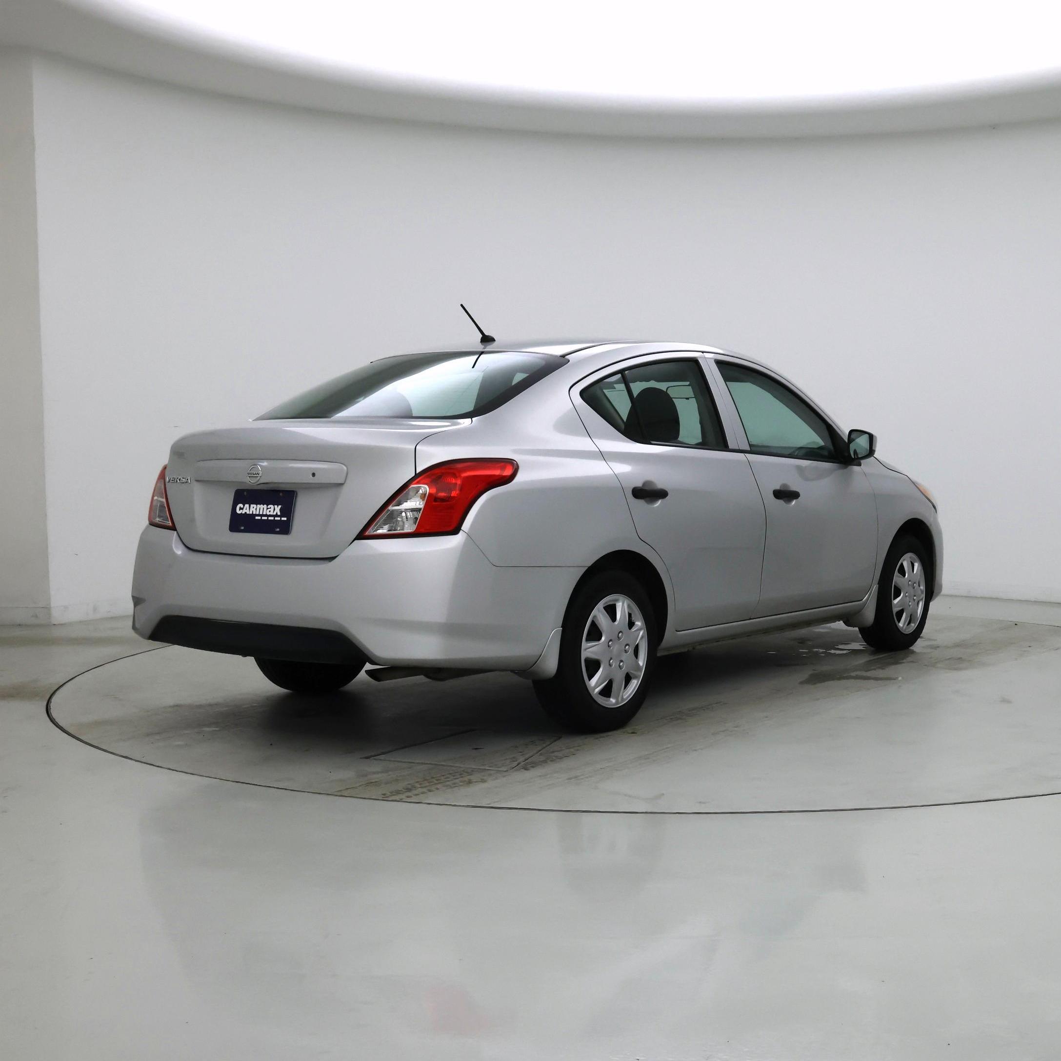 Thumbnail: 2018 Nissan Versa - 8