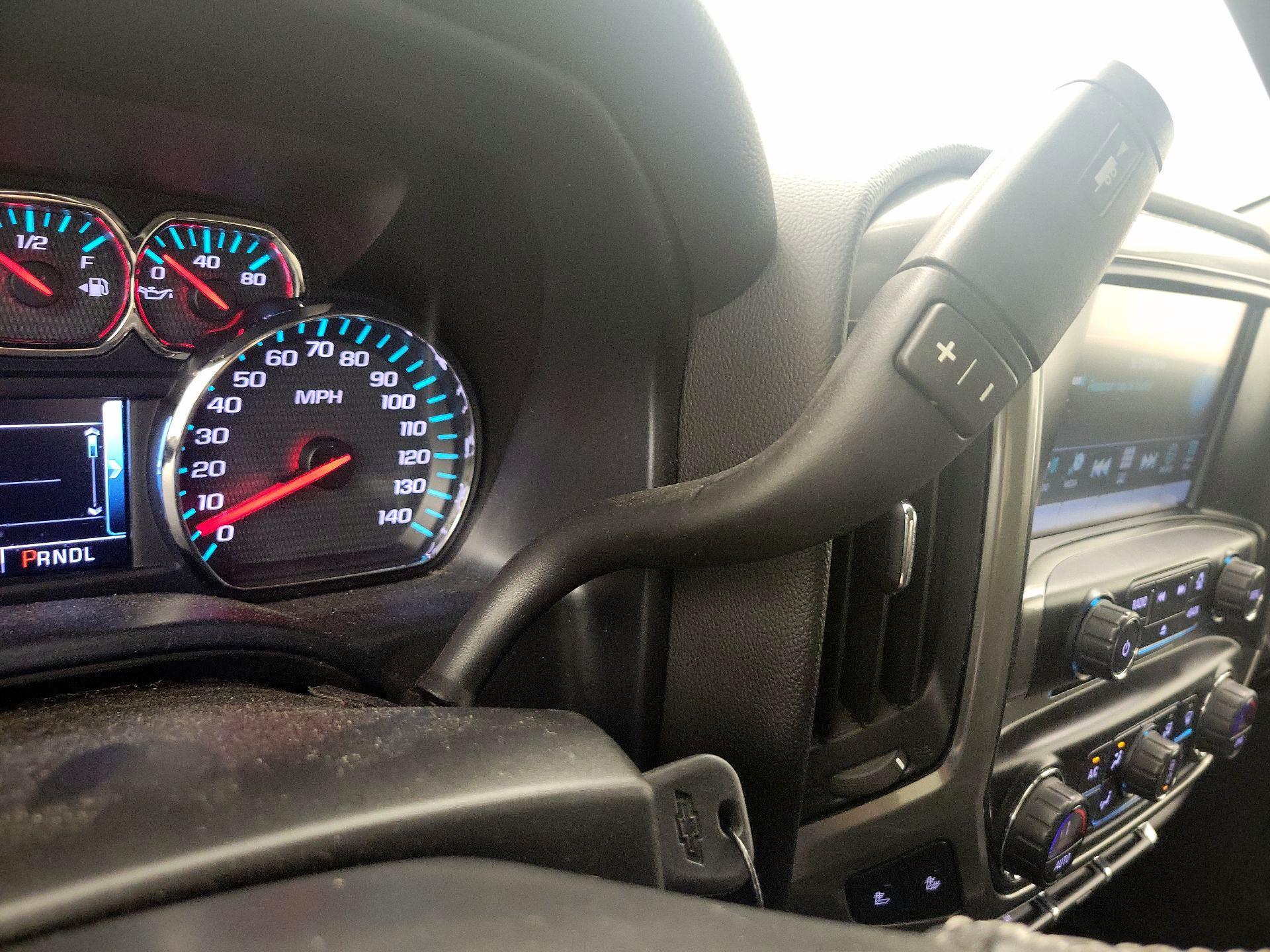 Thumbnail: 2018 Chevrolet Silverado 1500 - 17