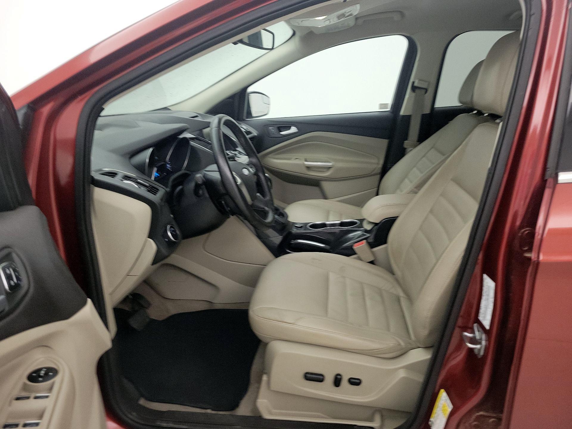 Thumbnail: 2015 Ford Escape - 11