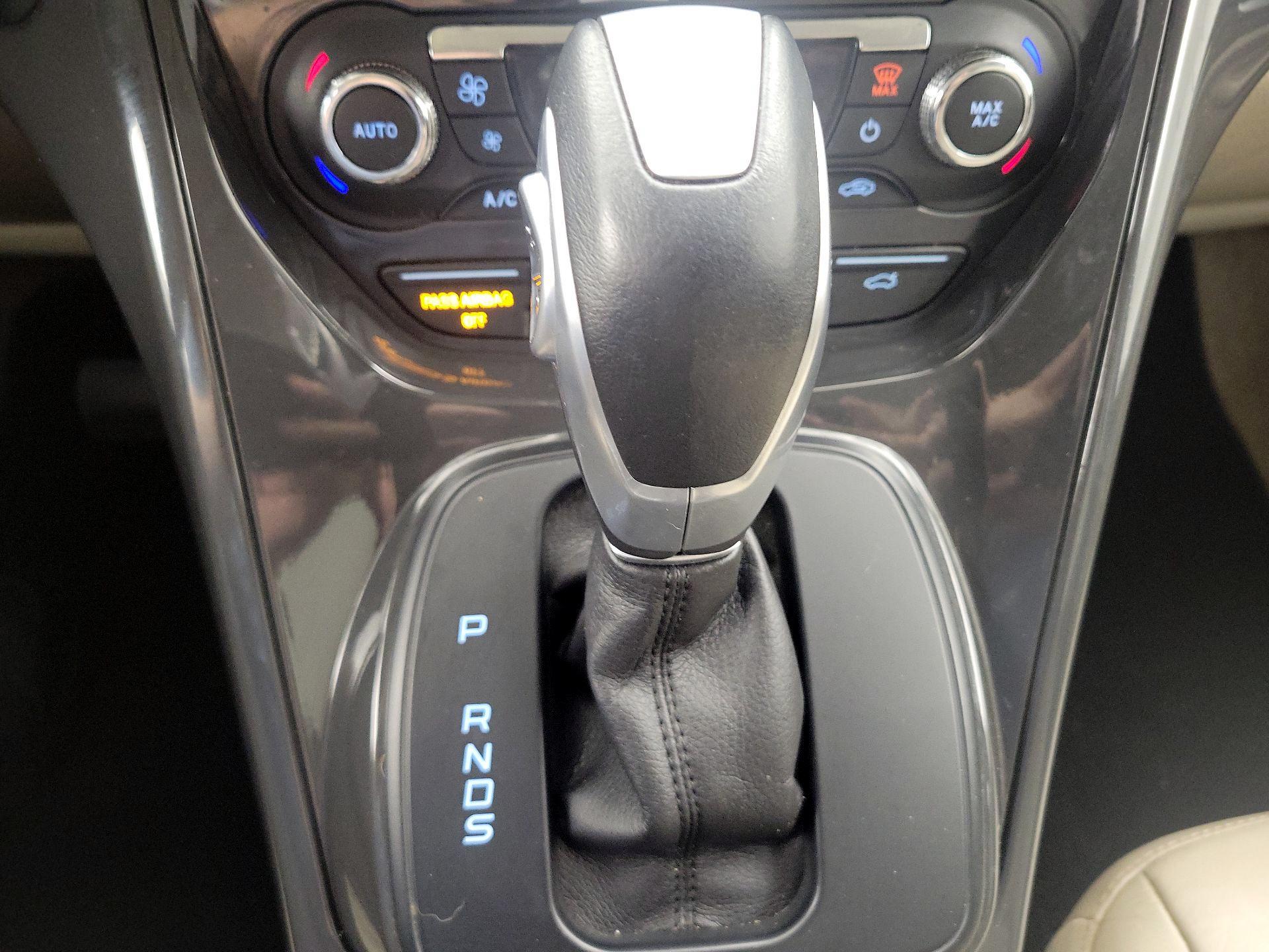 Thumbnail: 2015 Ford Escape - 17