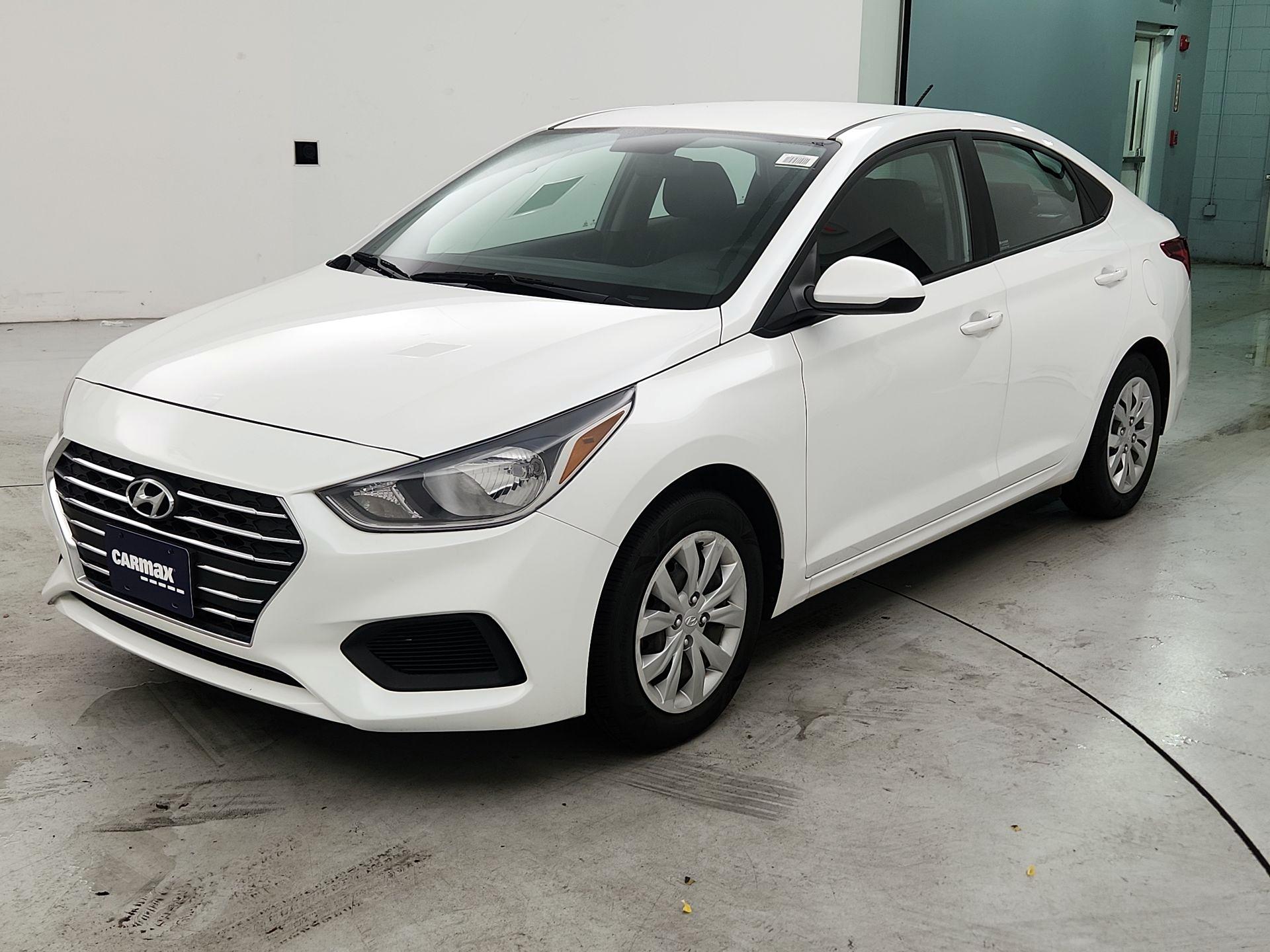 Thumbnail: 2021 Hyundai Accent - 3