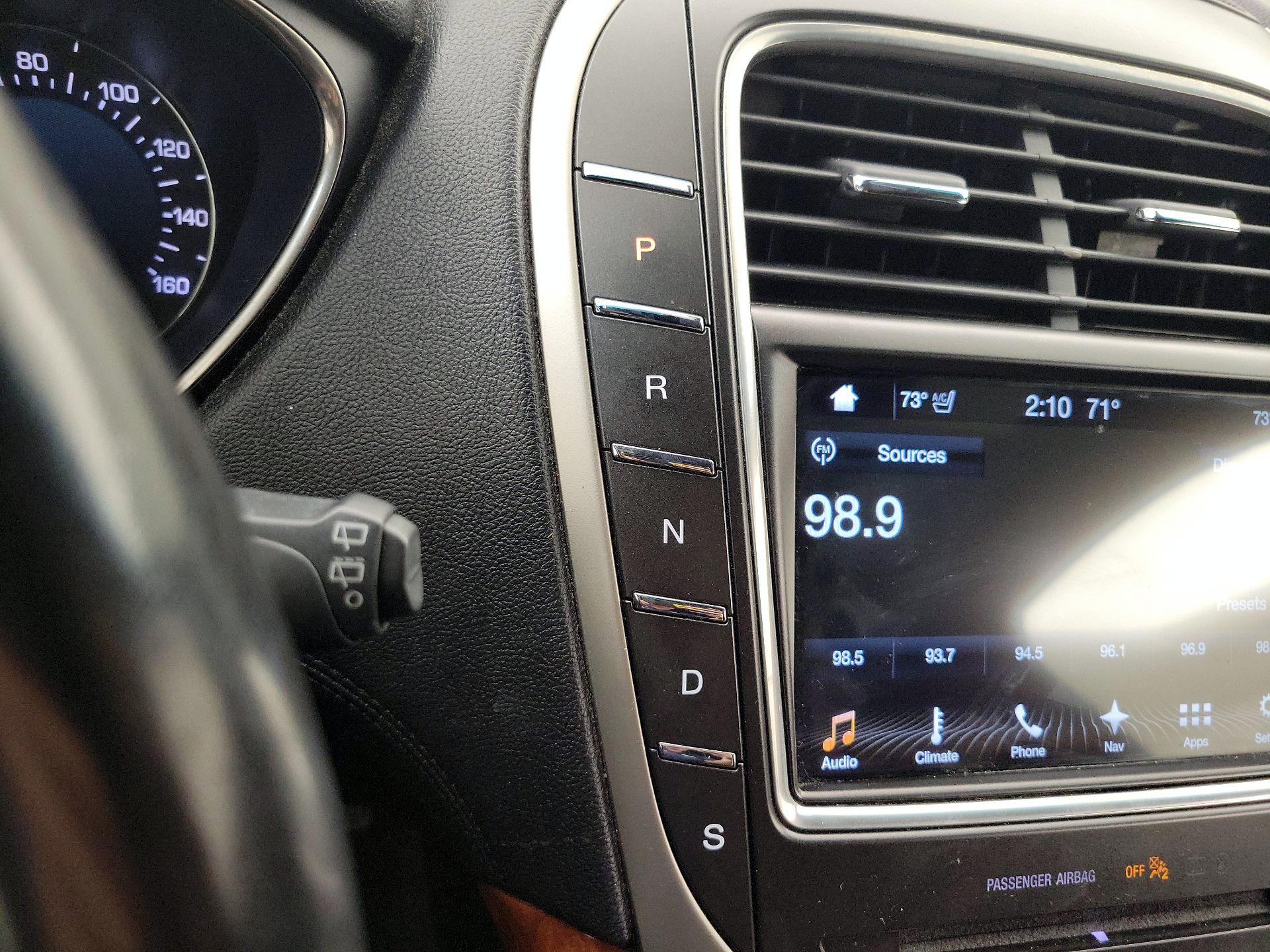 Thumbnail: 2018 Lincoln MKX - 18