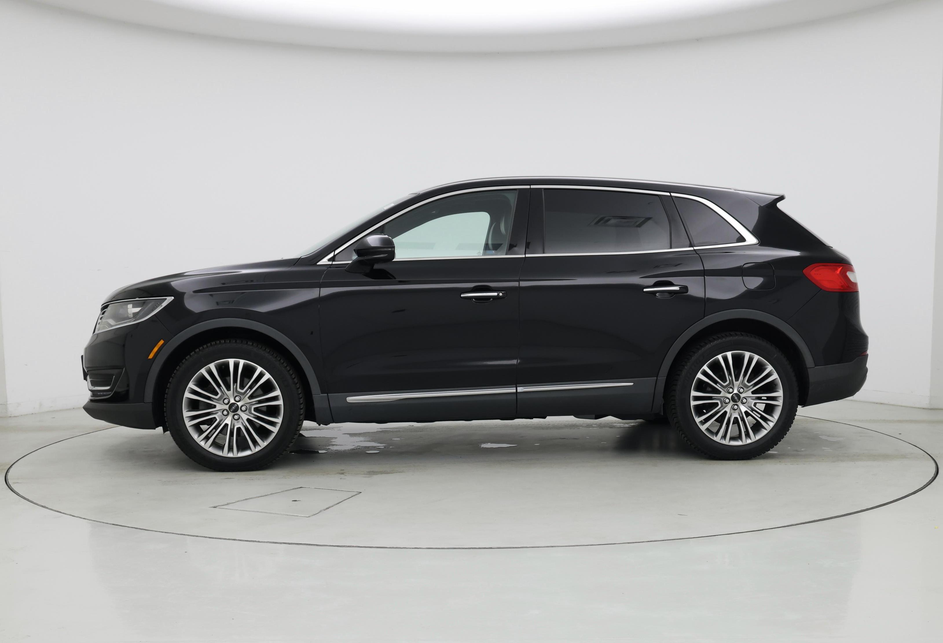 Thumbnail: 2018 Lincoln MKX - 3
