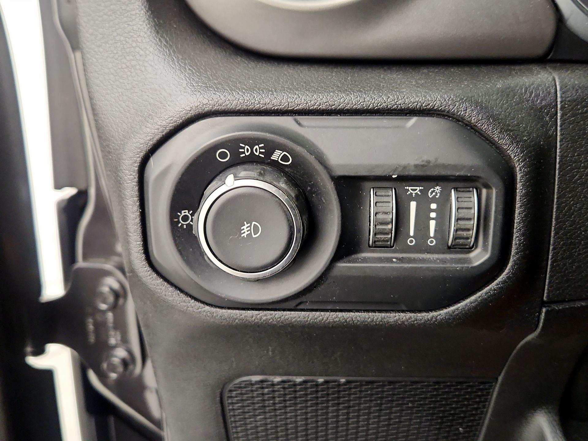 Thumbnail: 2020 Jeep Wrangler - 13