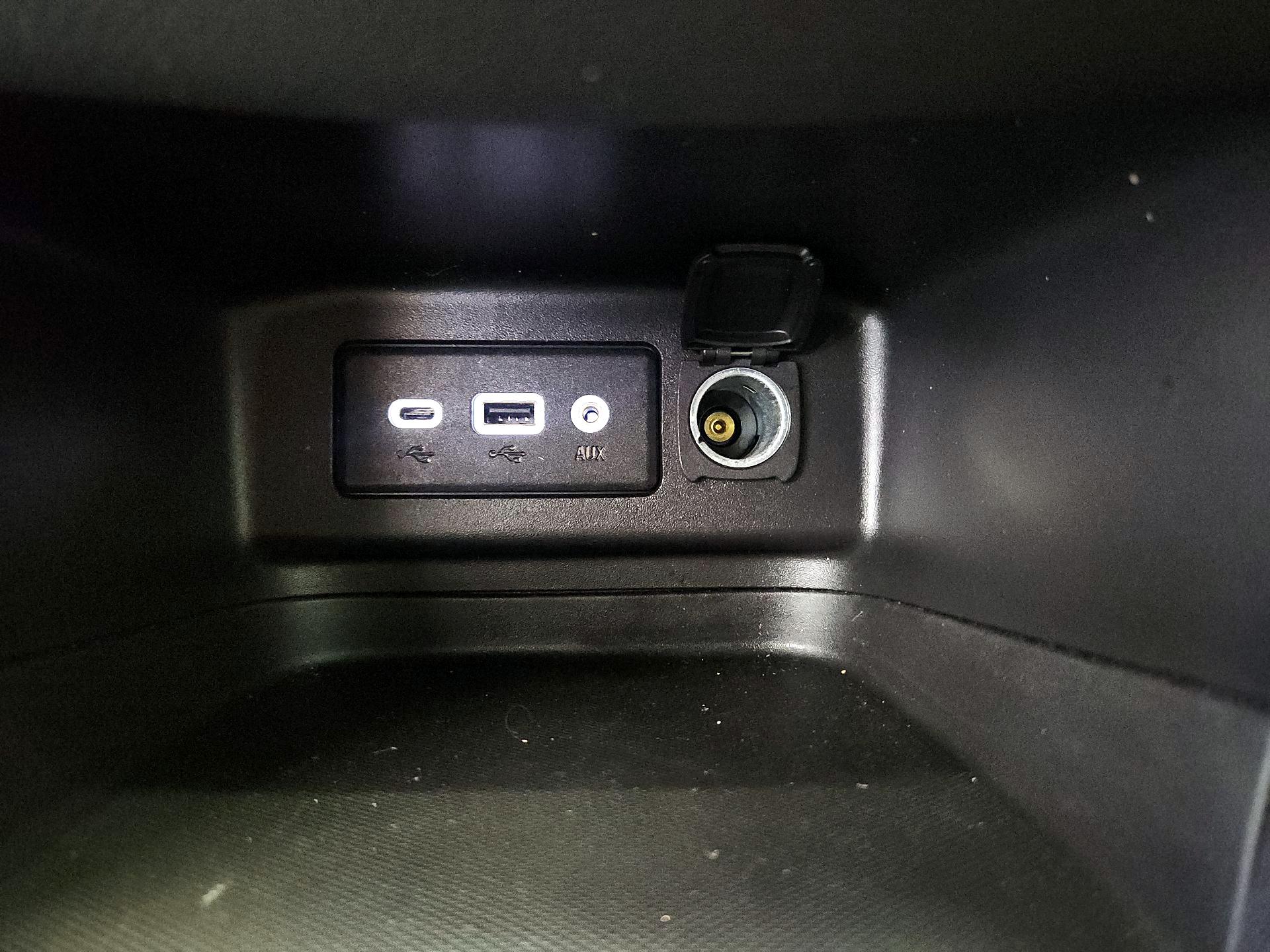 Thumbnail: 2023 Chevrolet Equinox - 18