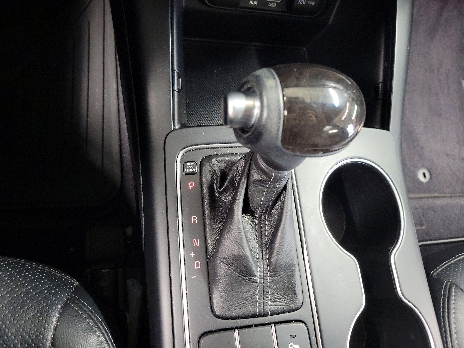 Thumbnail: 2017 Kia Sorento - 17