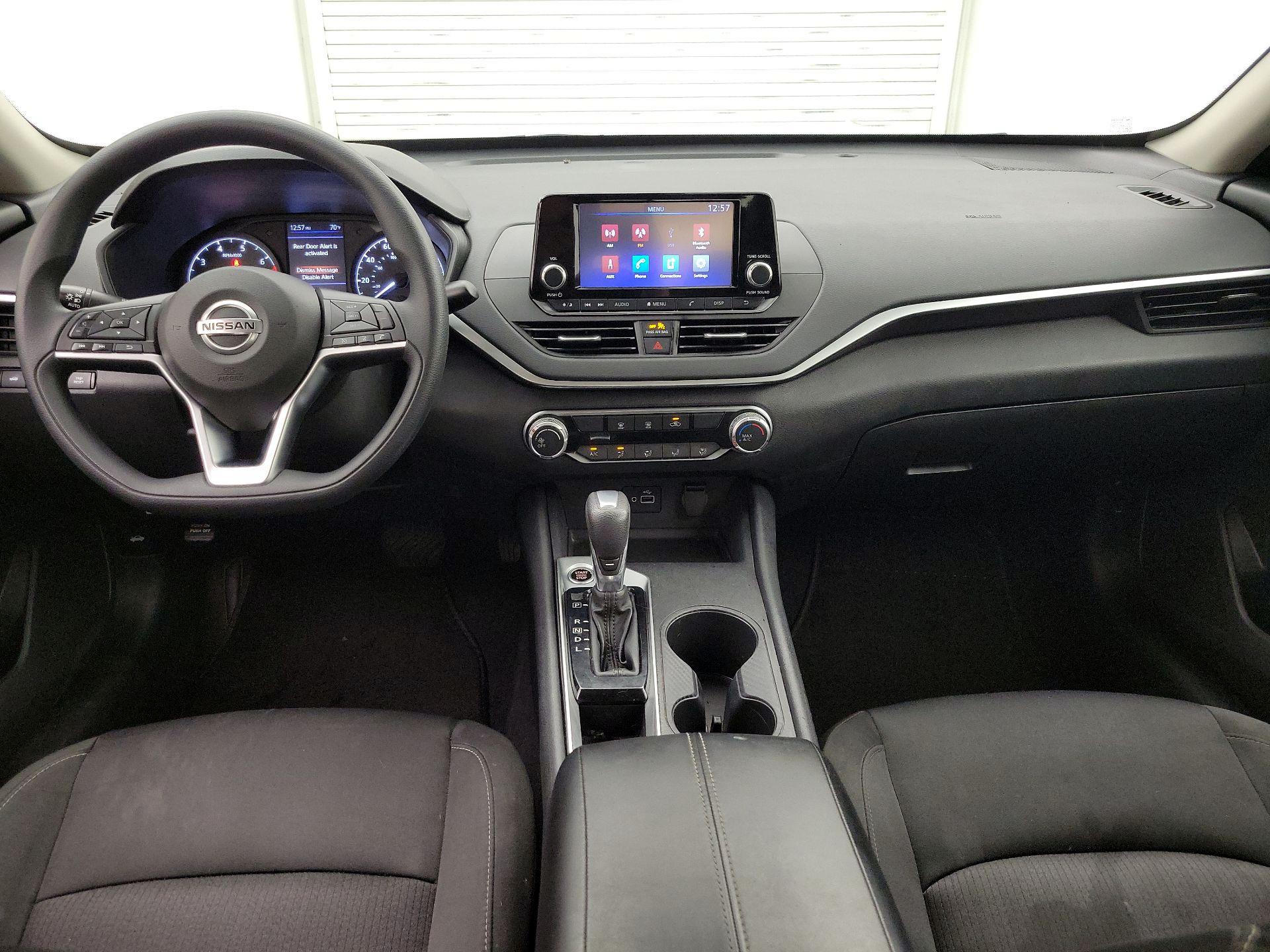 Thumbnail: 2022 Nissan Altima - 9