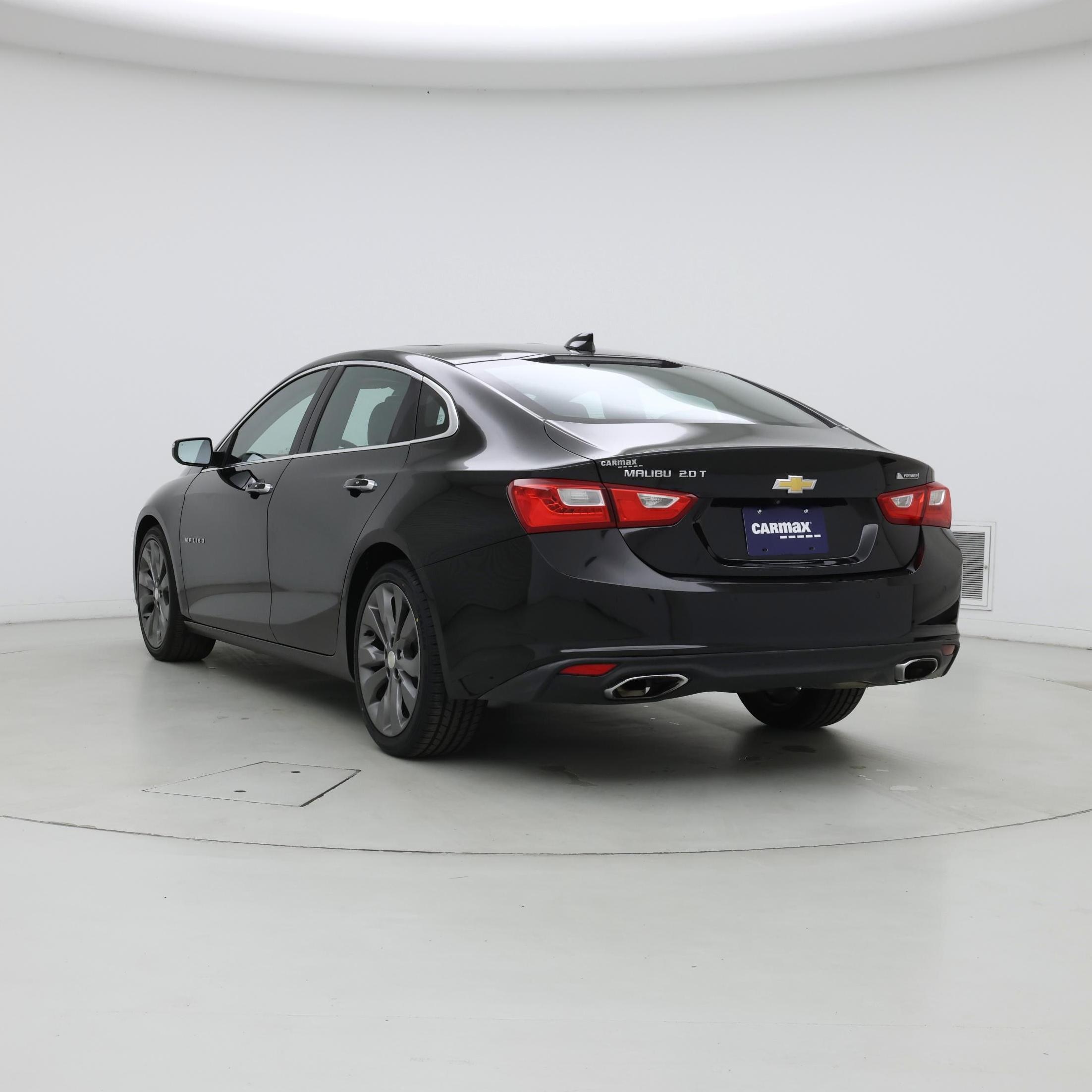Thumbnail: 2016 Chevrolet Malibu - 2