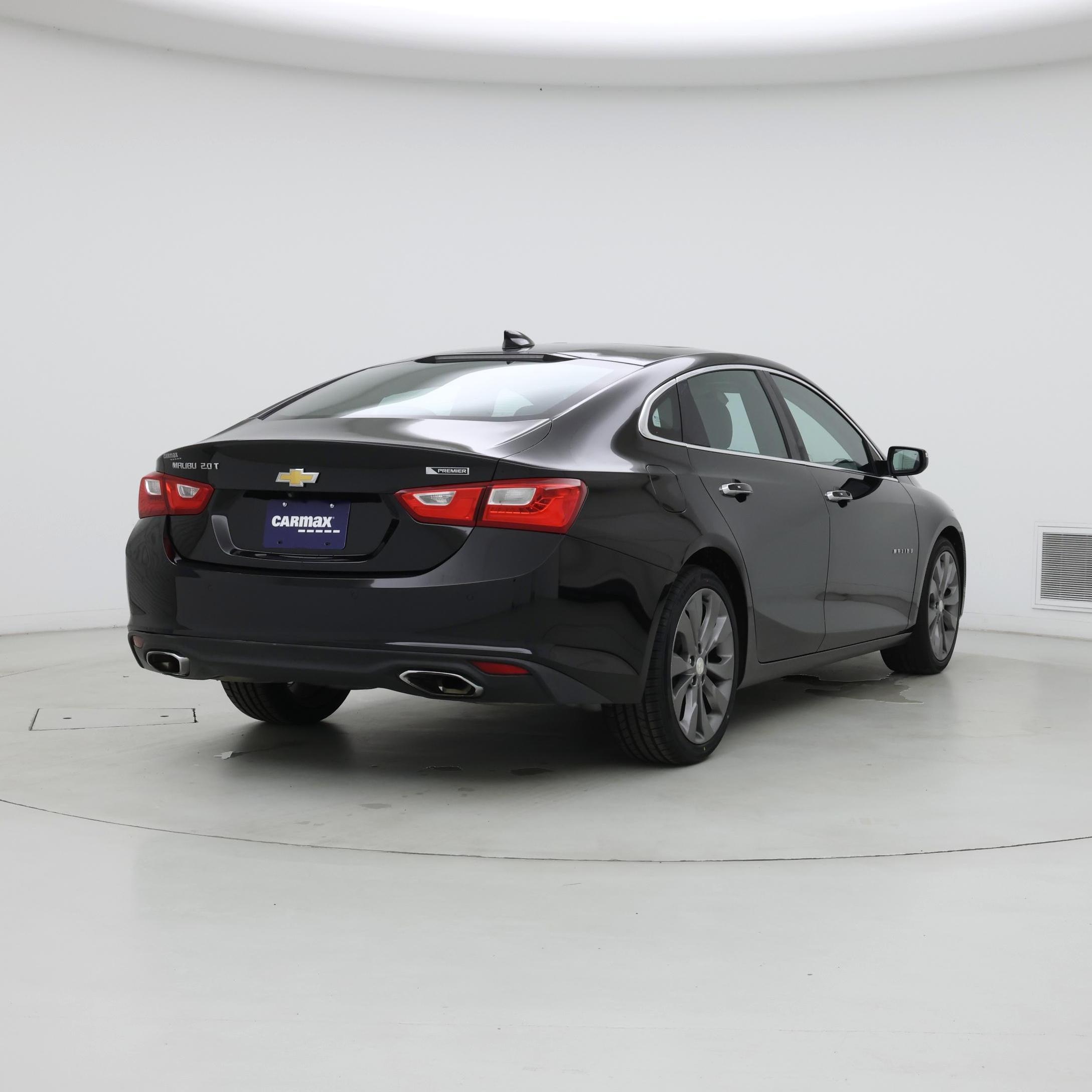 Thumbnail: 2016 Chevrolet Malibu - 8